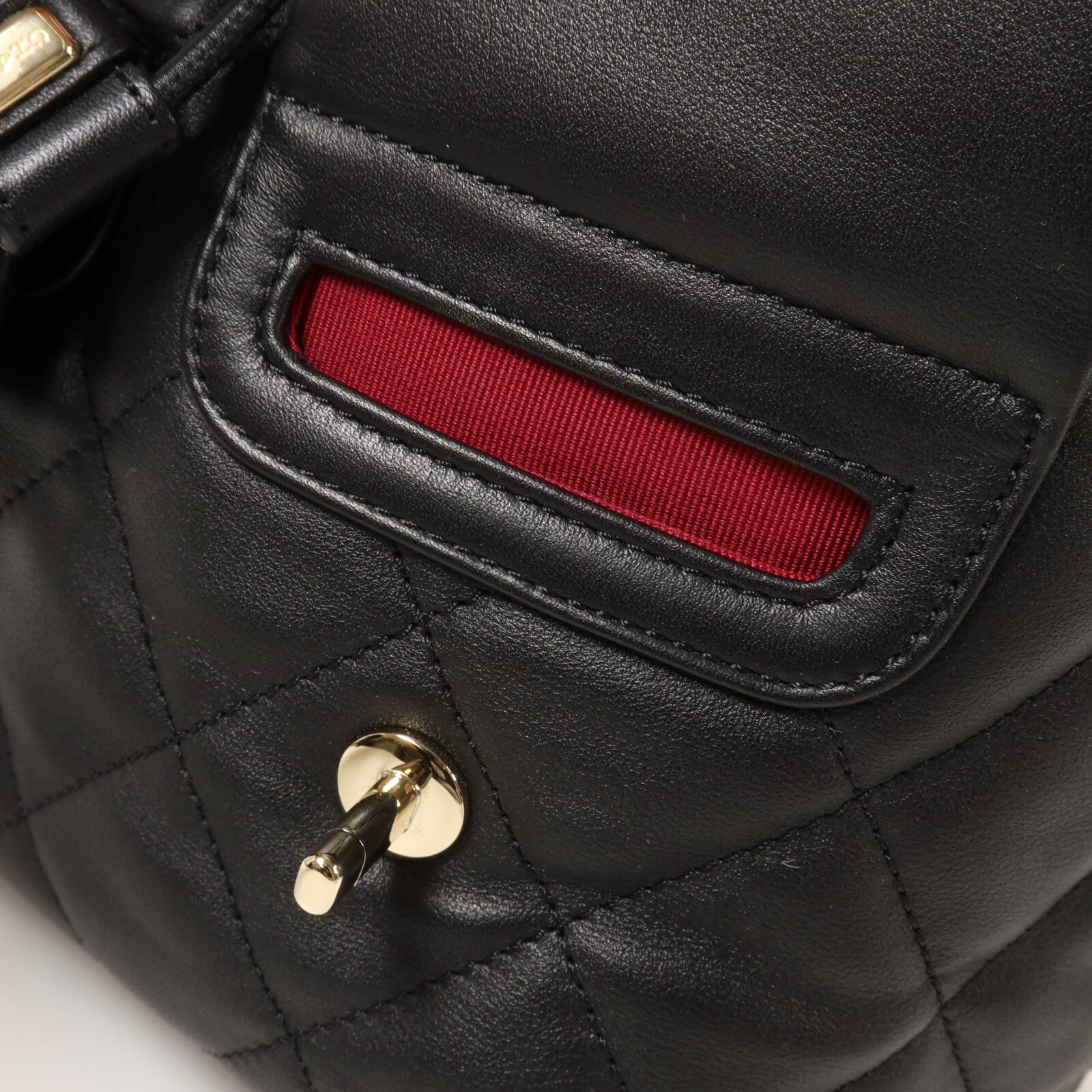 CHANEL 牛皮皮革Backpack鏈帶背包