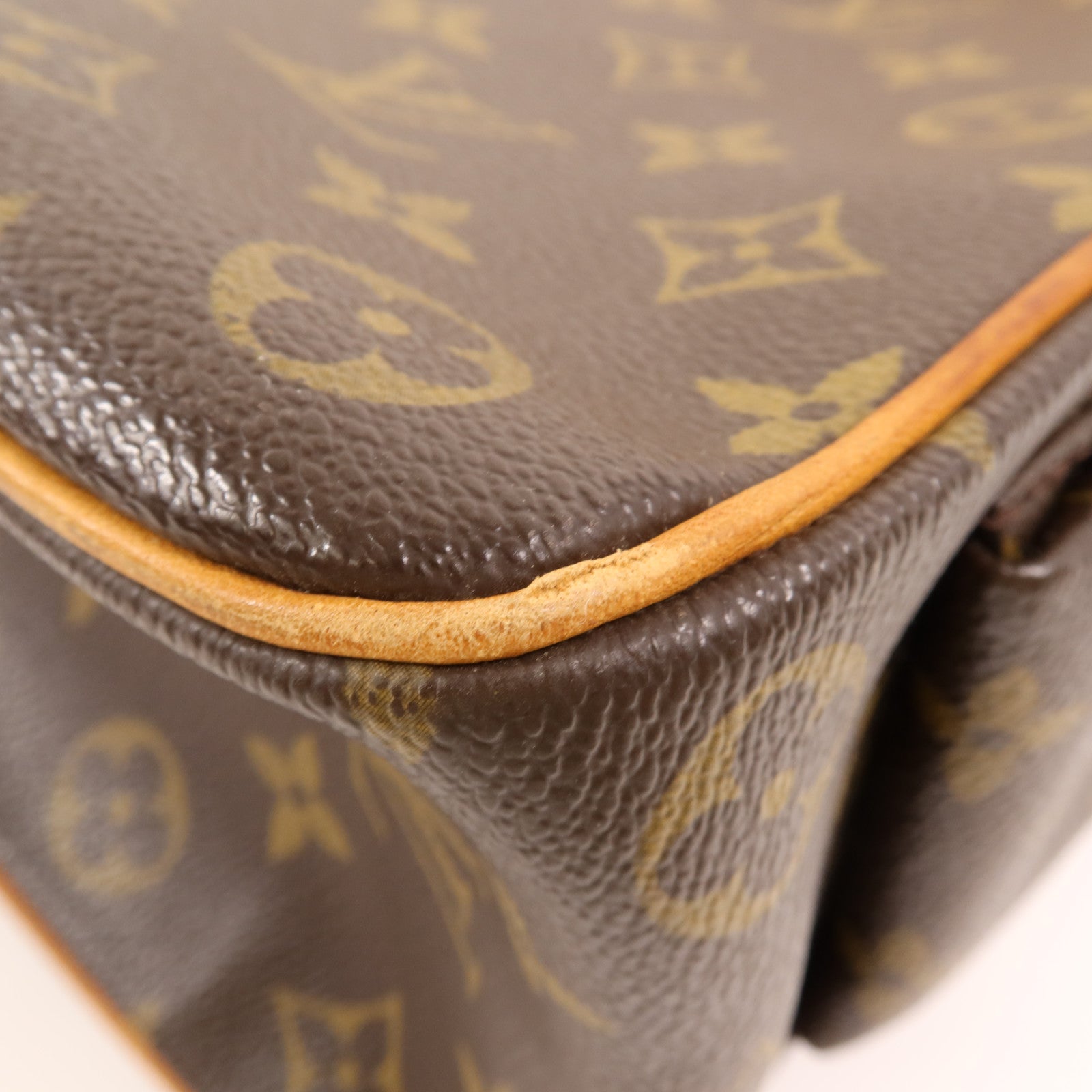 LOUIS VUITTON Monogram Multipli Cite金扣肩背袋
