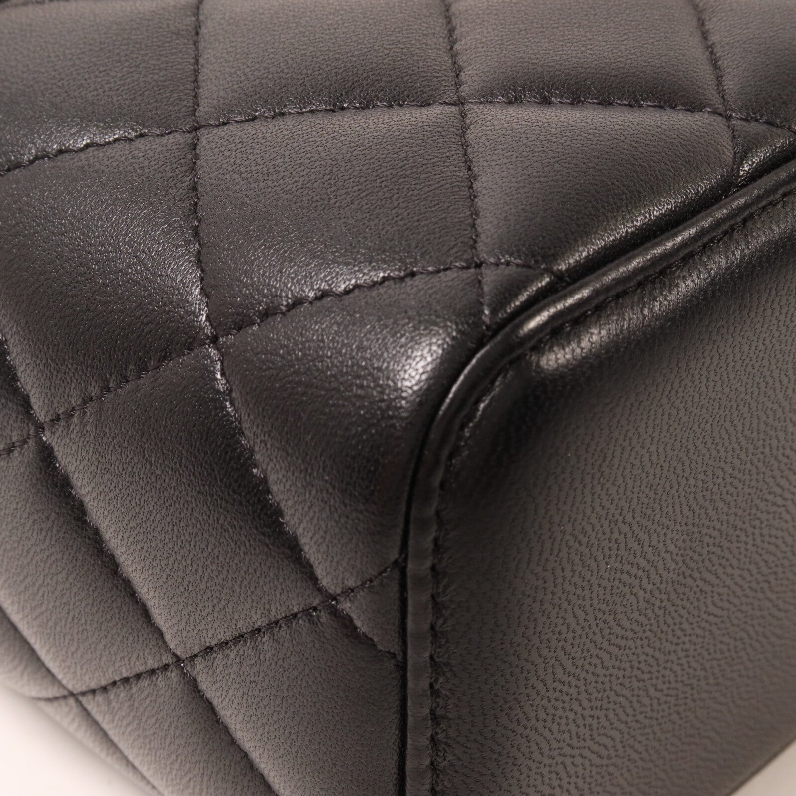 CHANEL 羊皮皮革Vanity Case鏈帶手挽肩背兩用袋