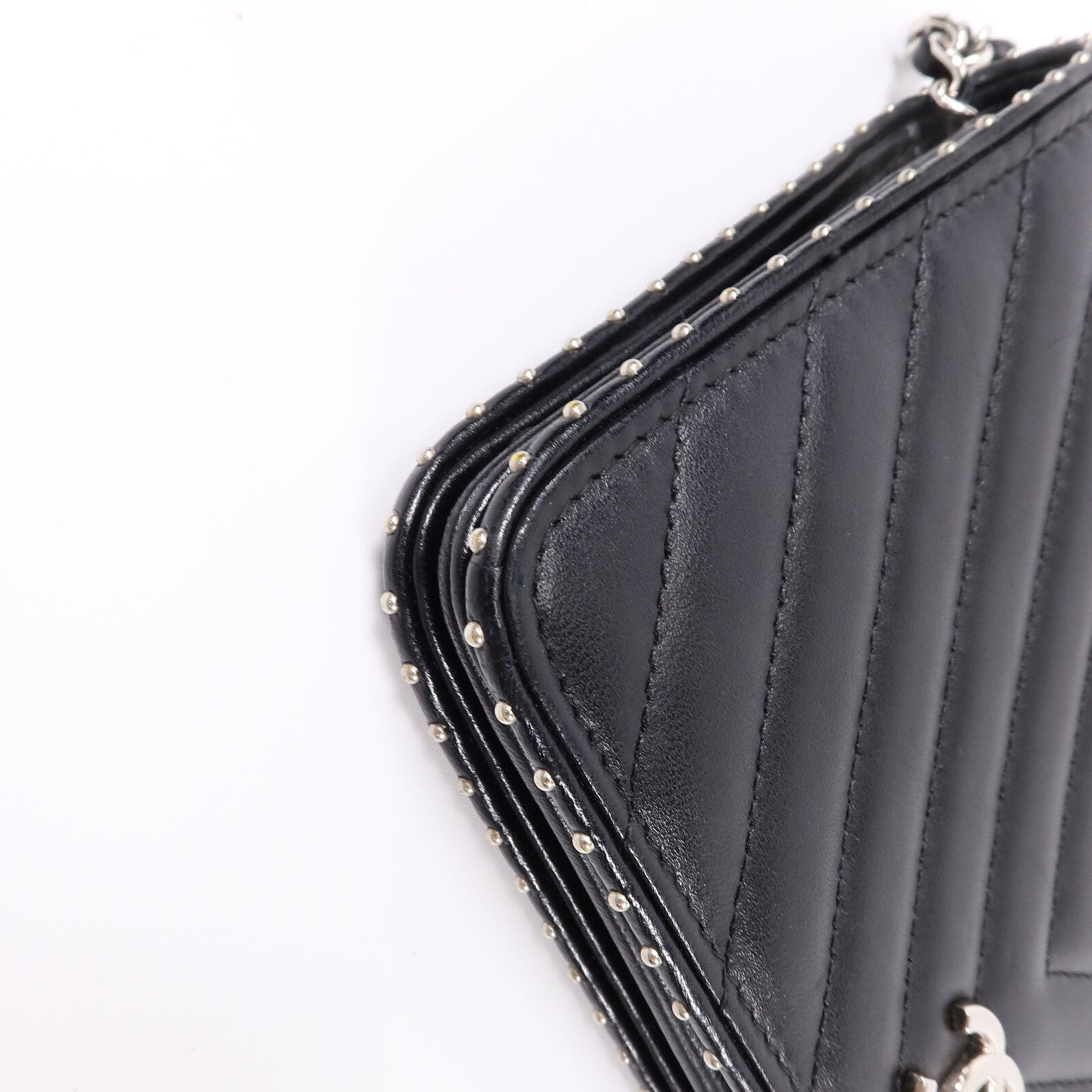 CHANEL 牛皮皮革WOC Wallet On Chain鏈帶肩背袋