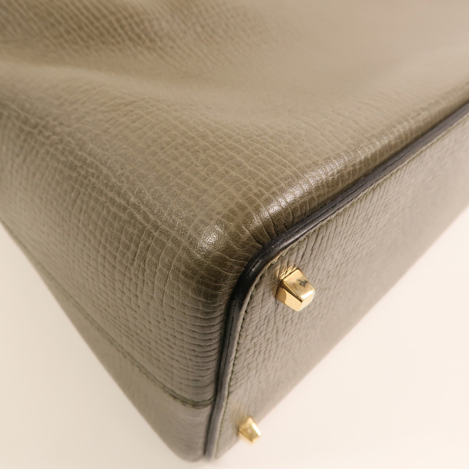 LOEWE 牛皮皮革Handbag金扣手挽袋