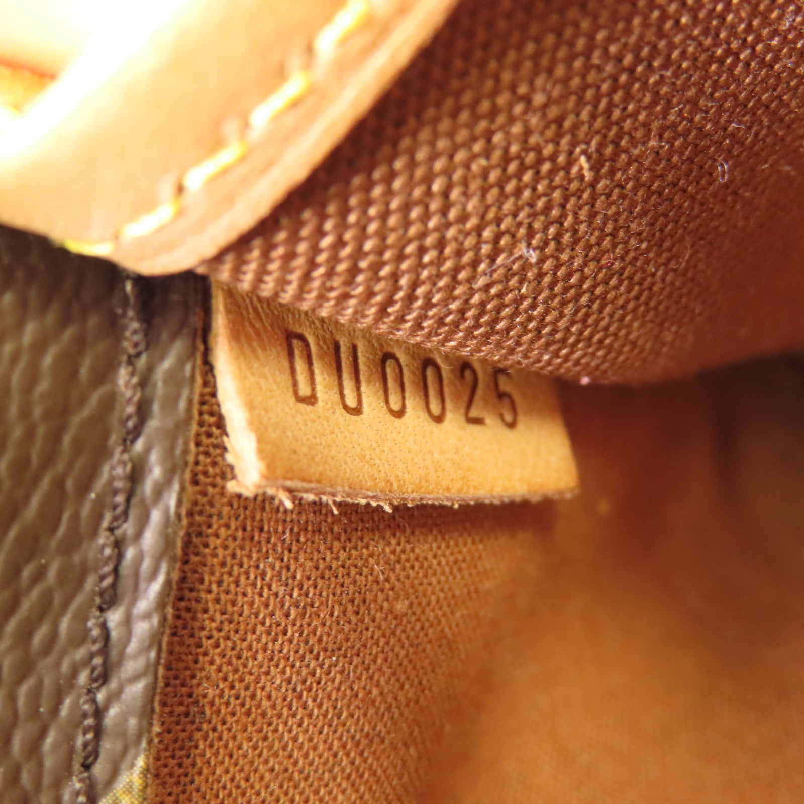 LOUIS VUITTON Monogram Popincourt Long金扣肩背袋