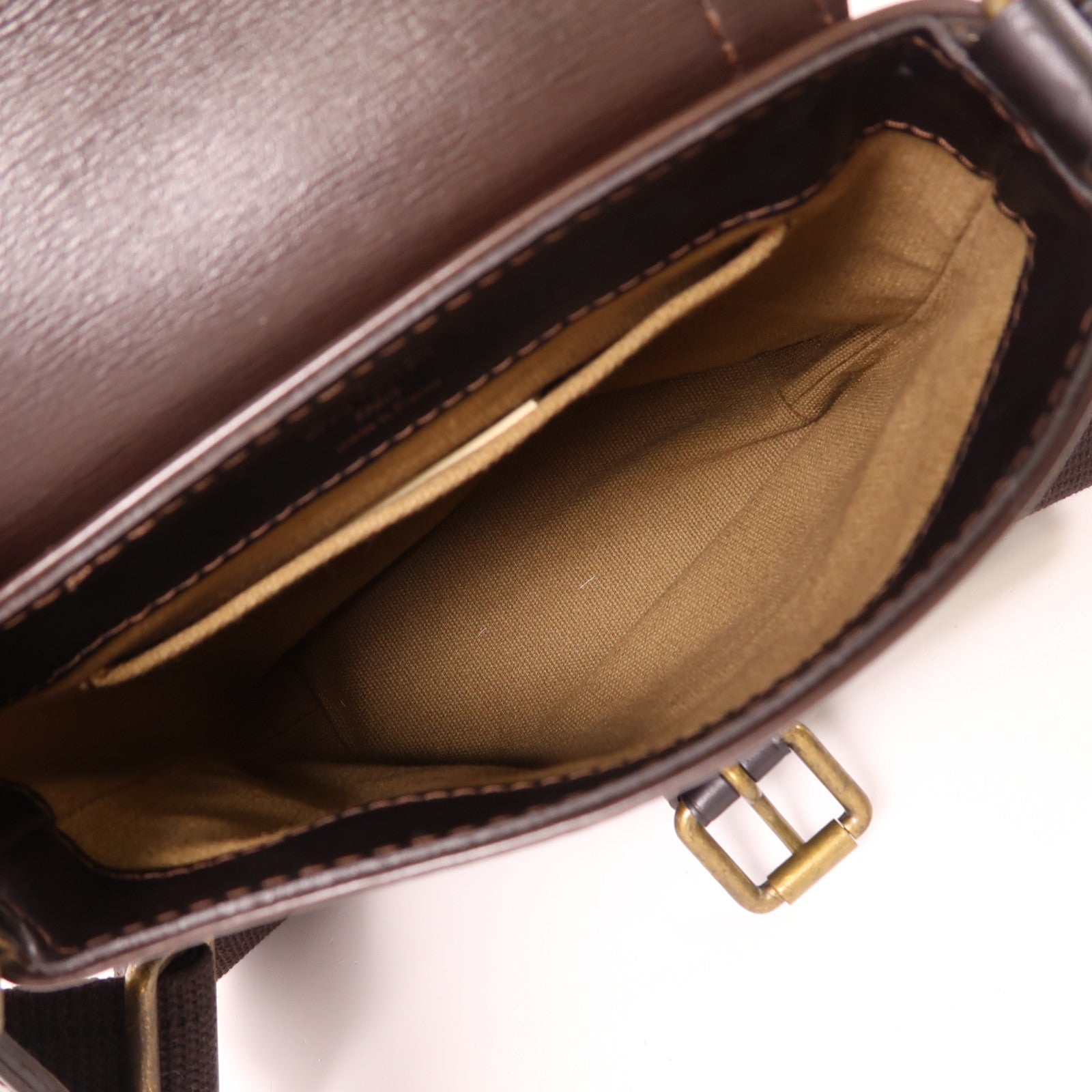 LOUIS VUITTON 牛皮皮革Yuma Utah肩背袋