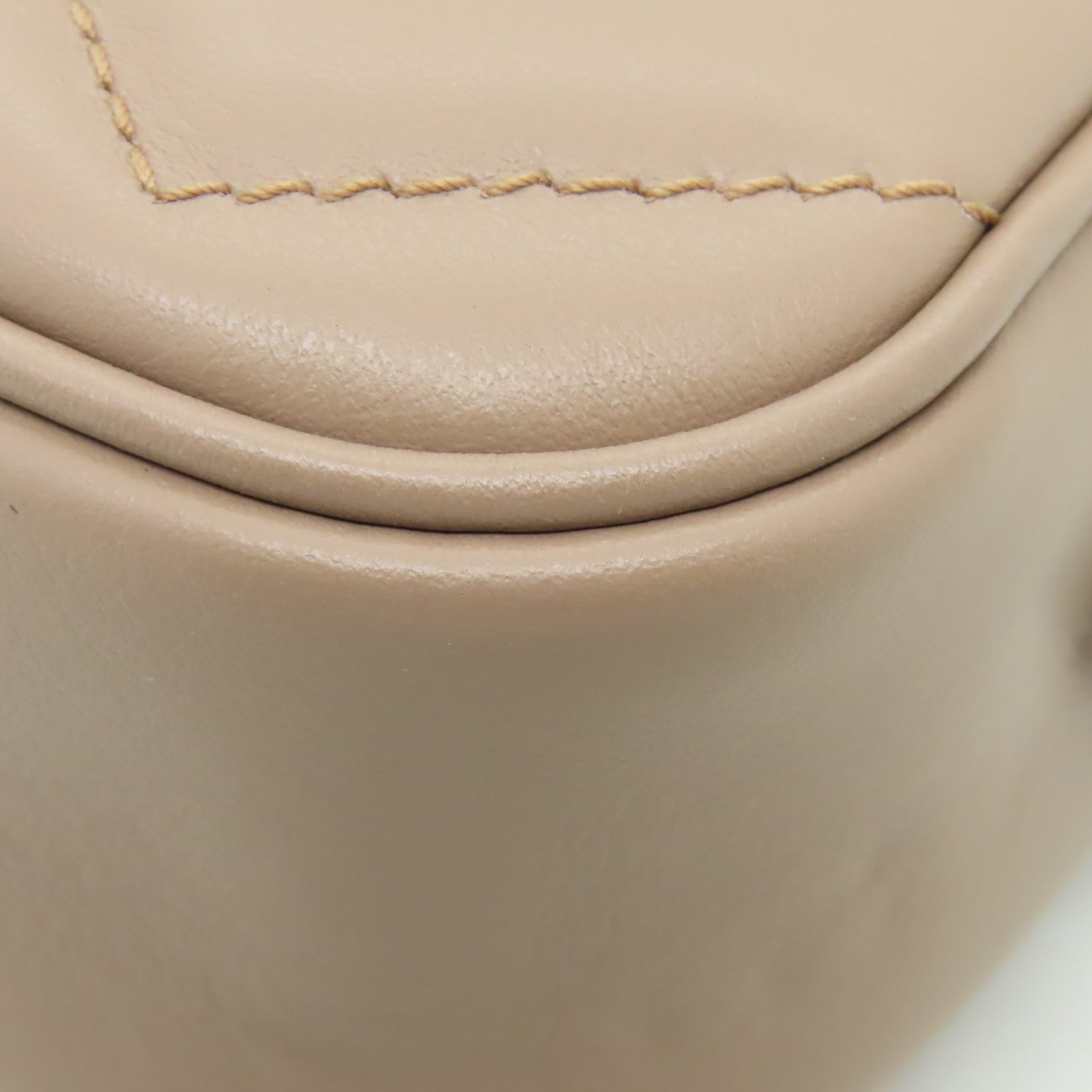 GUCCI 【激減優惠】牛皮皮革GG Marmont Mini金扣肩背袋啡色