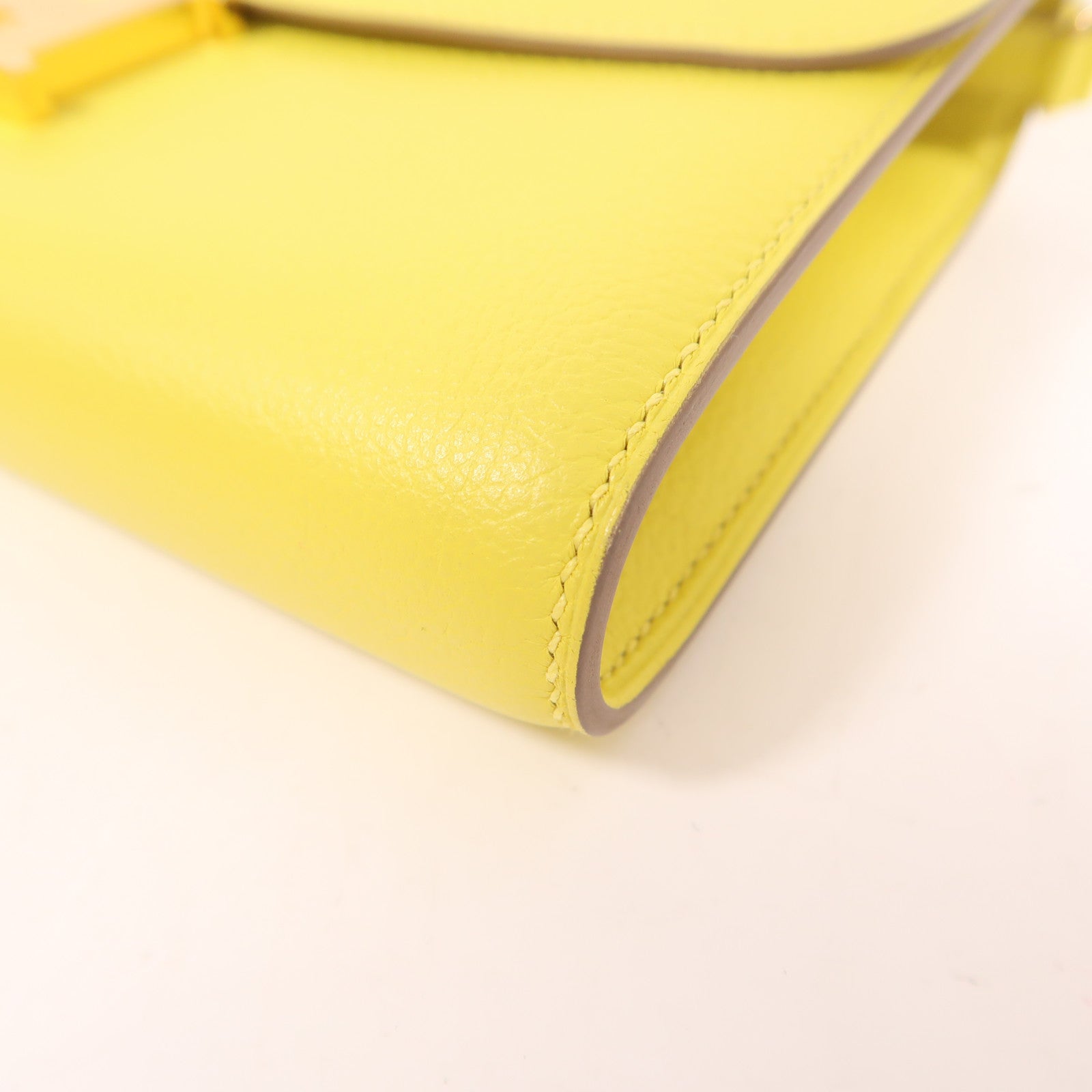 HERMES Evercolor皮革Constance To Go金扣肩背袋Lime