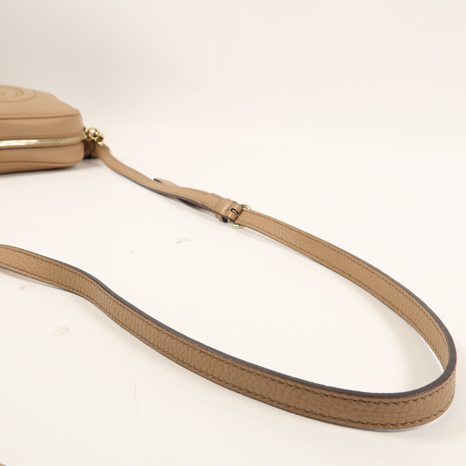 GUCCI 牛皮皮革Soho Disco Bag金扣肩背袋米色