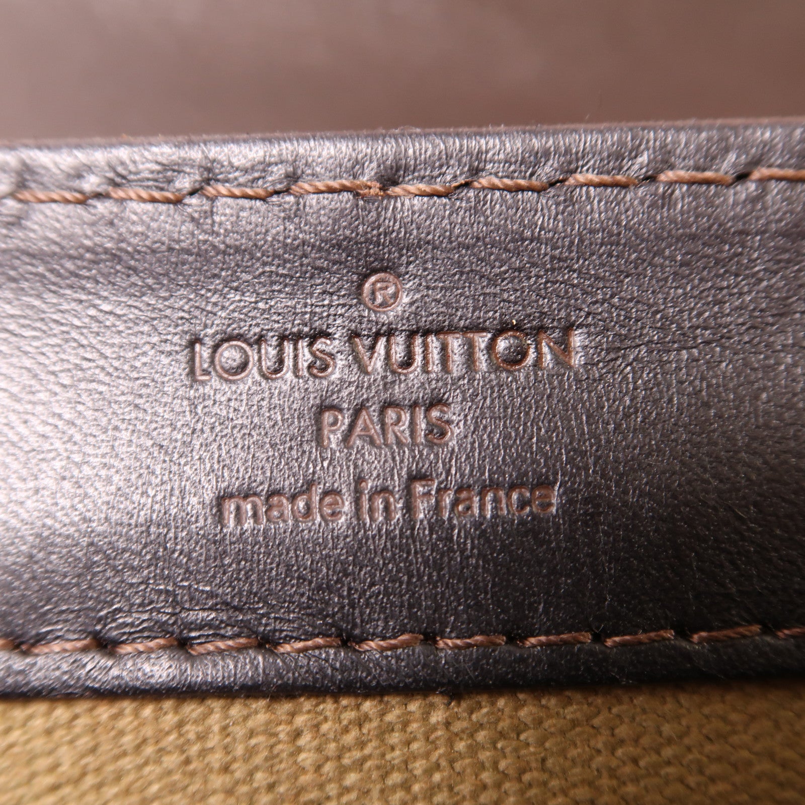 LOUIS VUITTON 牛皮皮革Yuma Utah肩背袋
