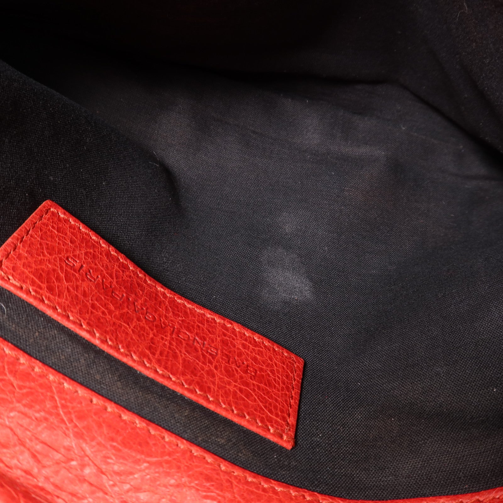 BALENCIAGA 牛皮皮革Clutch銀扣手拿包