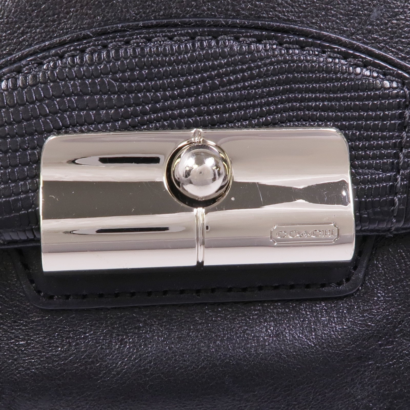 COACH 牛皮皮革Shoulder Bag銀扣肩背袋