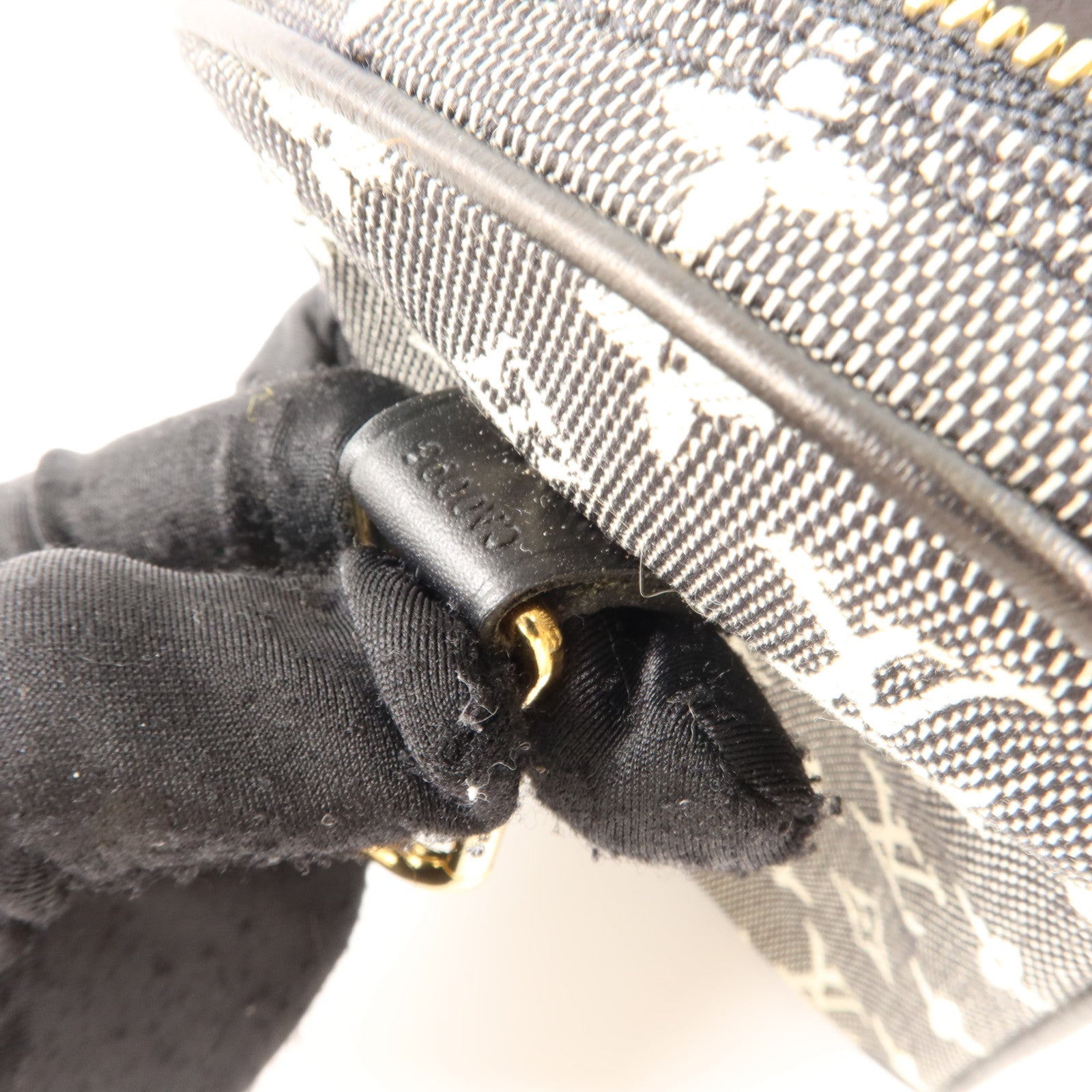 LOUIS VUITTON Monogram Mini Digital Camera Case Pouch金扣肩背袋