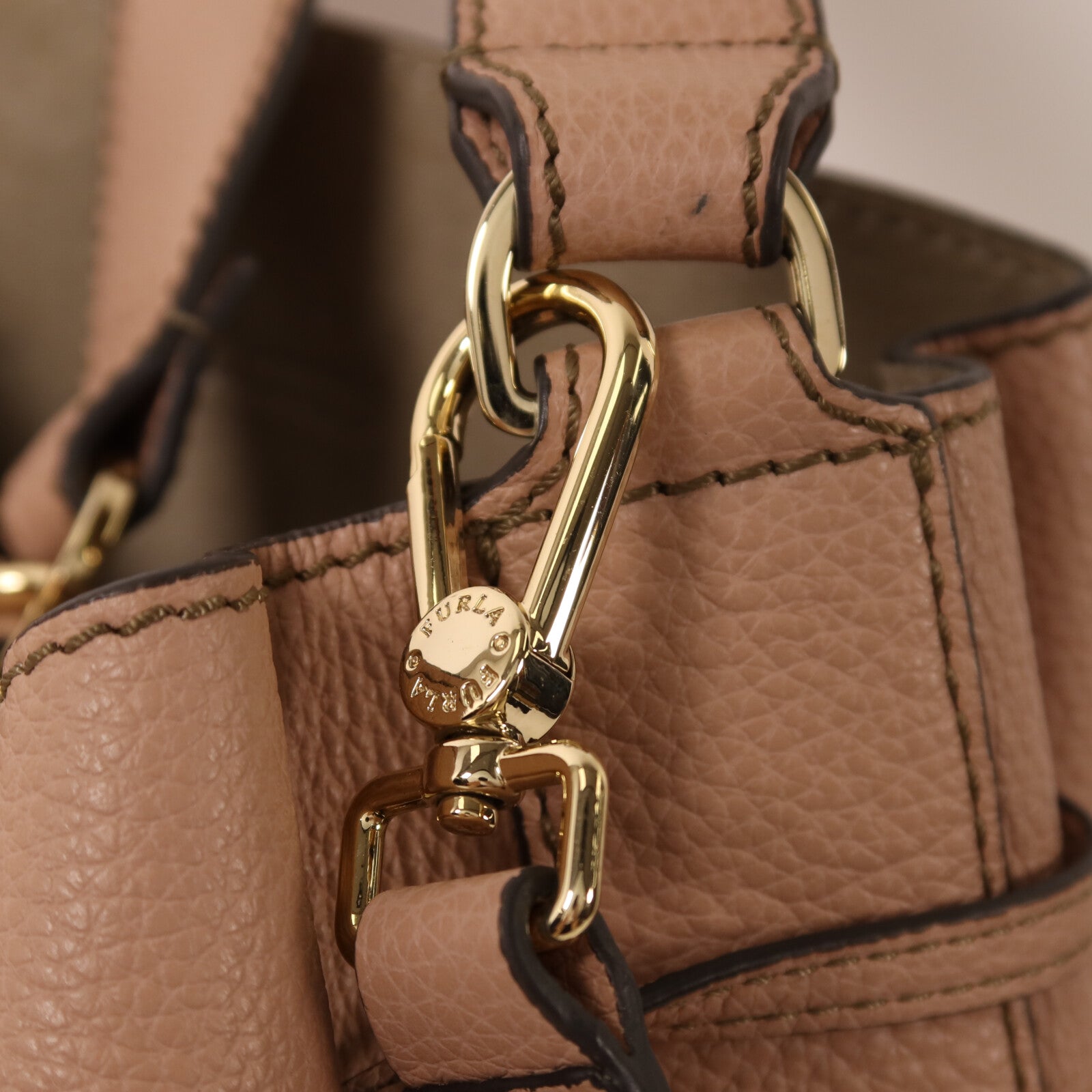 Furla 牛皮皮革Shoulder Bag金扣手挽肩背兩用袋