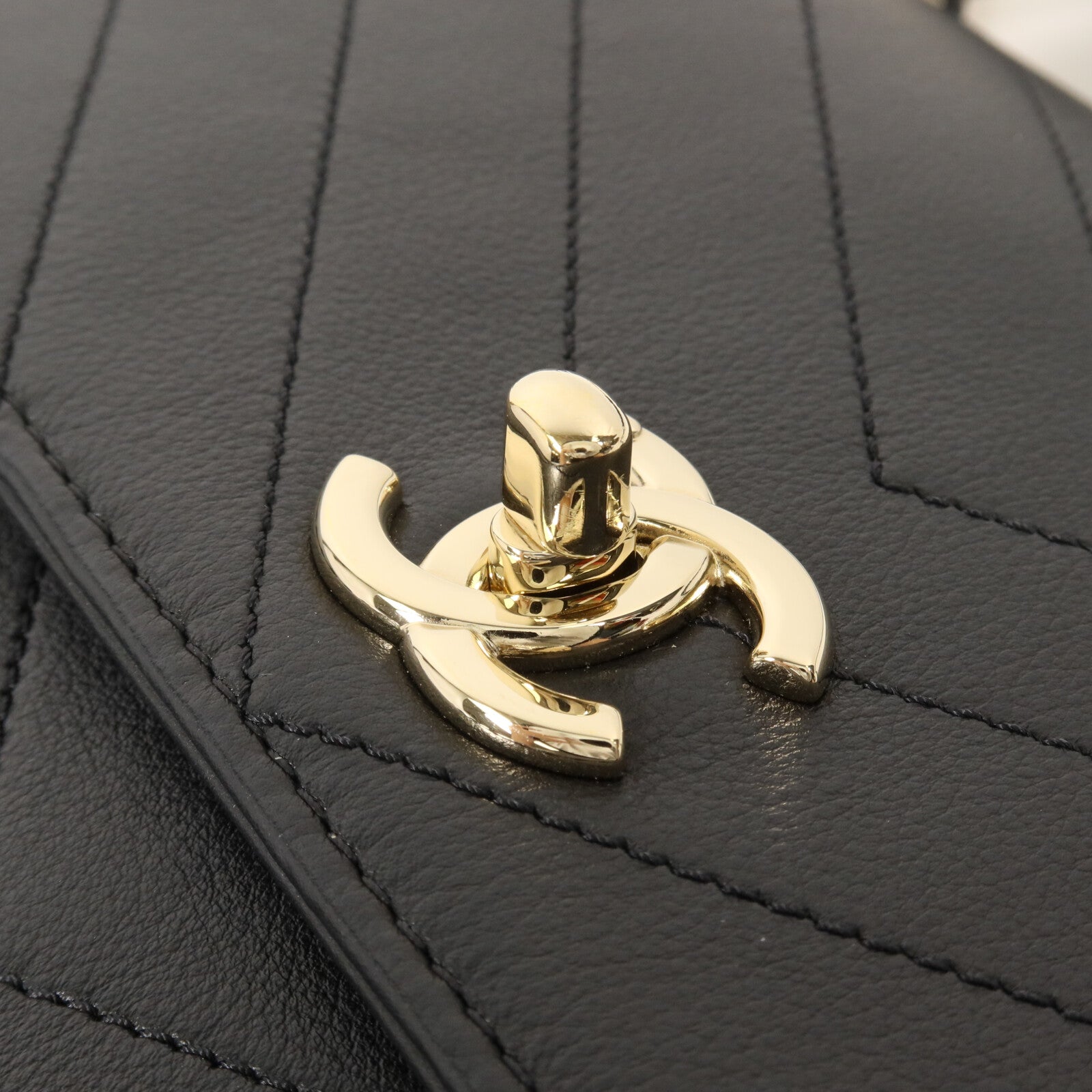 CHANEL 牛皮皮革Top Handler Flap鏈帶手挽肩背兩用袋