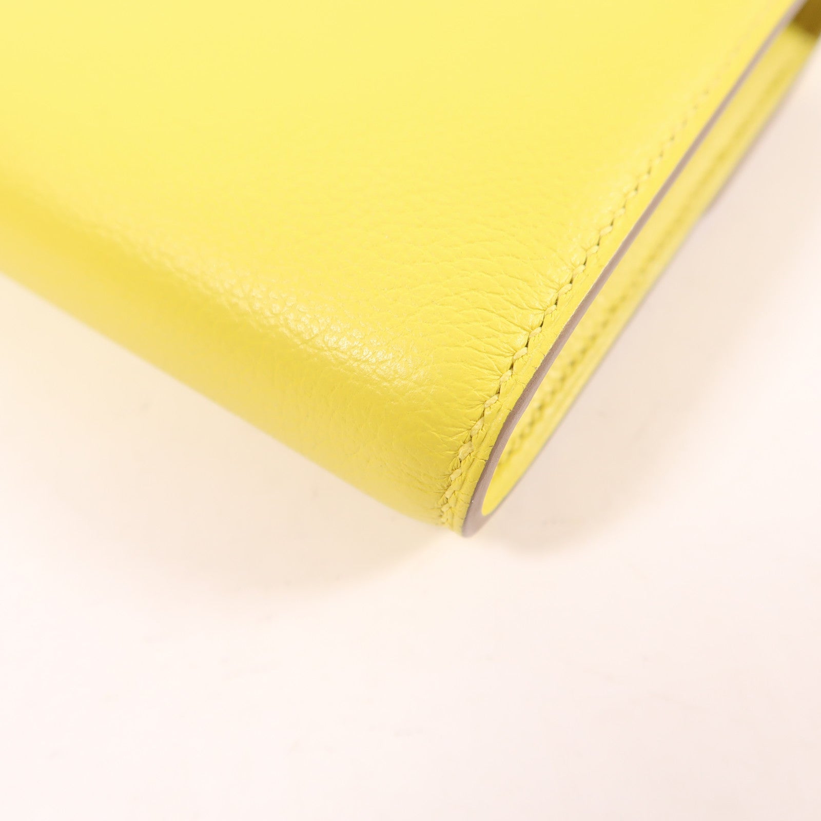 HERMES Evercolor皮革Constance To Go金扣肩背袋Lime