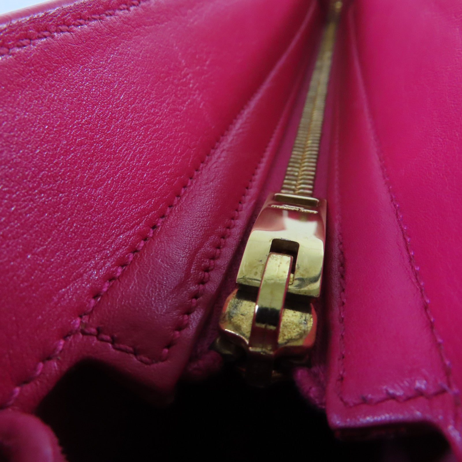 SAINT LAURENT 牛皮皮革Sac de Jour Clutch Bag金扣手拿包粉紅色