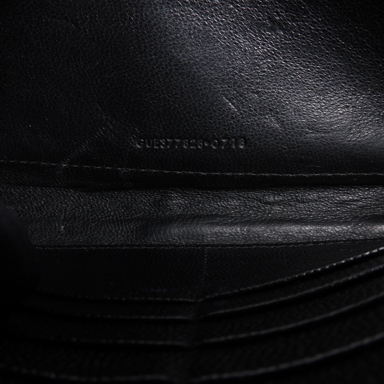 SAINT LAURENT 牛皮皮革Cassandre Envelope鏈帶肩背袋