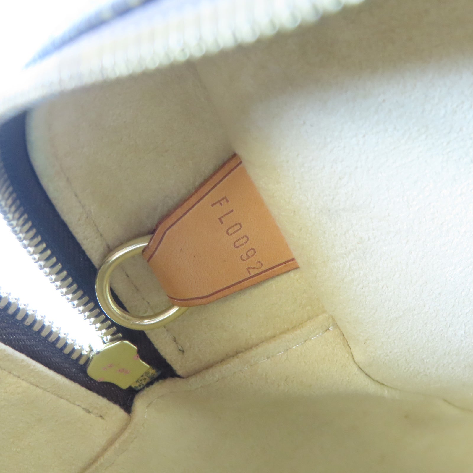 LOUIS VUITTON Monogram Cite GM金扣肩背袋啡色