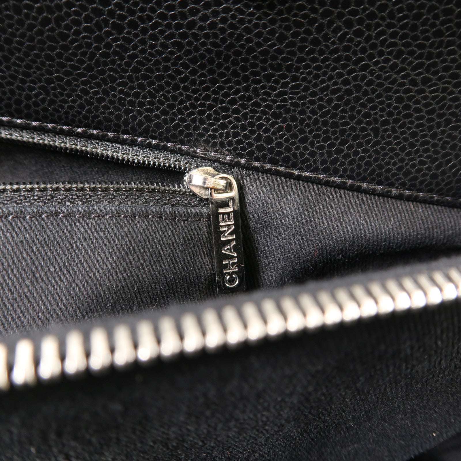 CHANEL 牛皮皮革Chain Shoulder Bag銀扣鏈帶肩背袋黑色