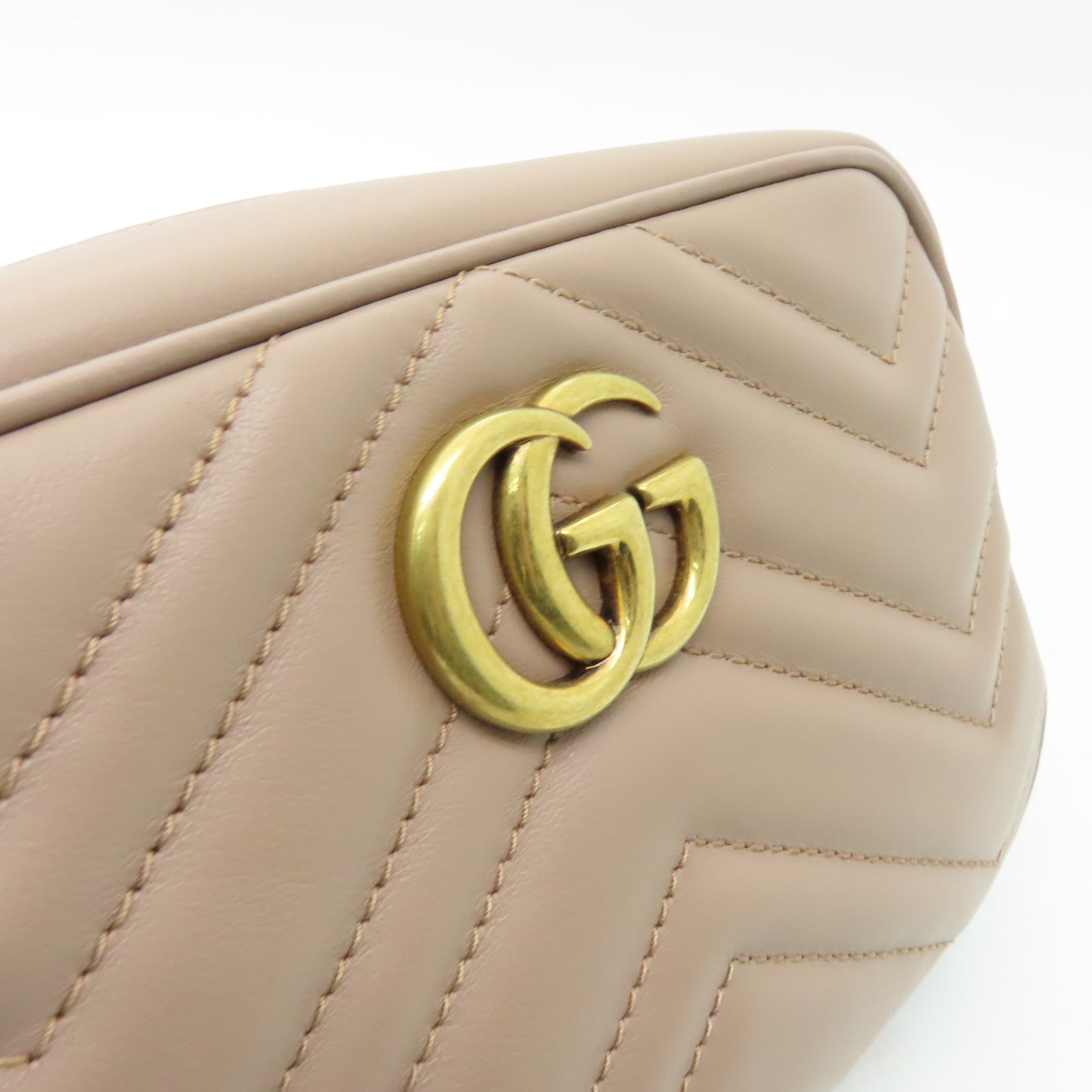 GUCCI 【激減優惠】牛皮皮革GG Marmont Mini金扣肩背袋啡色