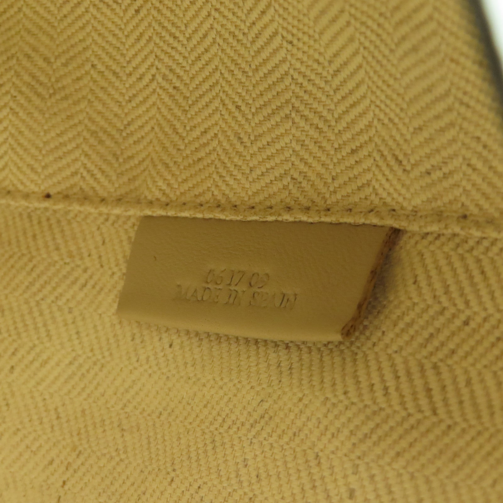 LOEWE 牛皮皮革Puzzle金扣手挽肩背兩用袋