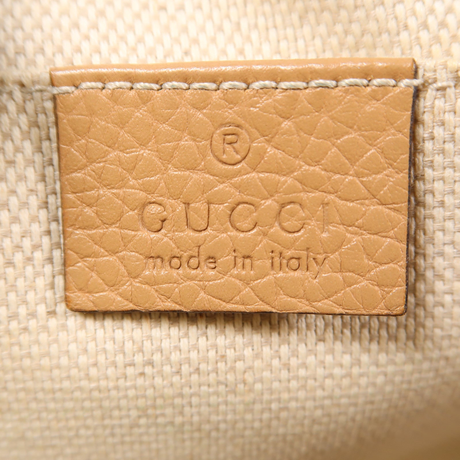 GUCCI 牛皮皮革Soho Disco Bag金扣肩背袋米色