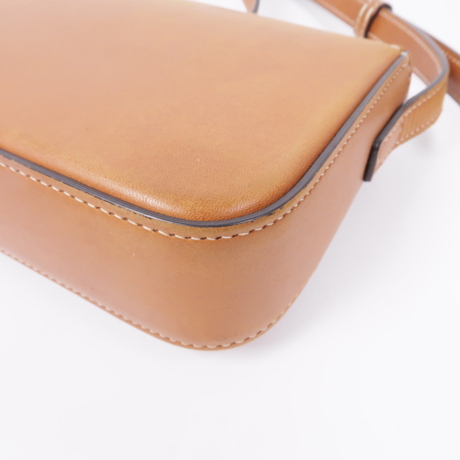 CELINE 牛皮皮革Claude Bag金扣肩背袋