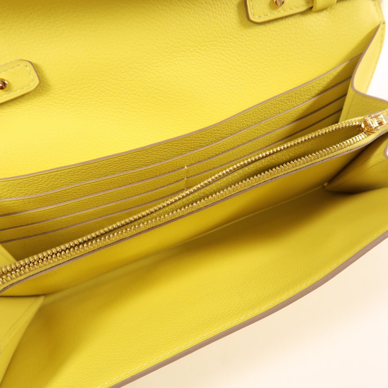 HERMES Evercolor皮革Constance To Go金扣肩背袋Lime