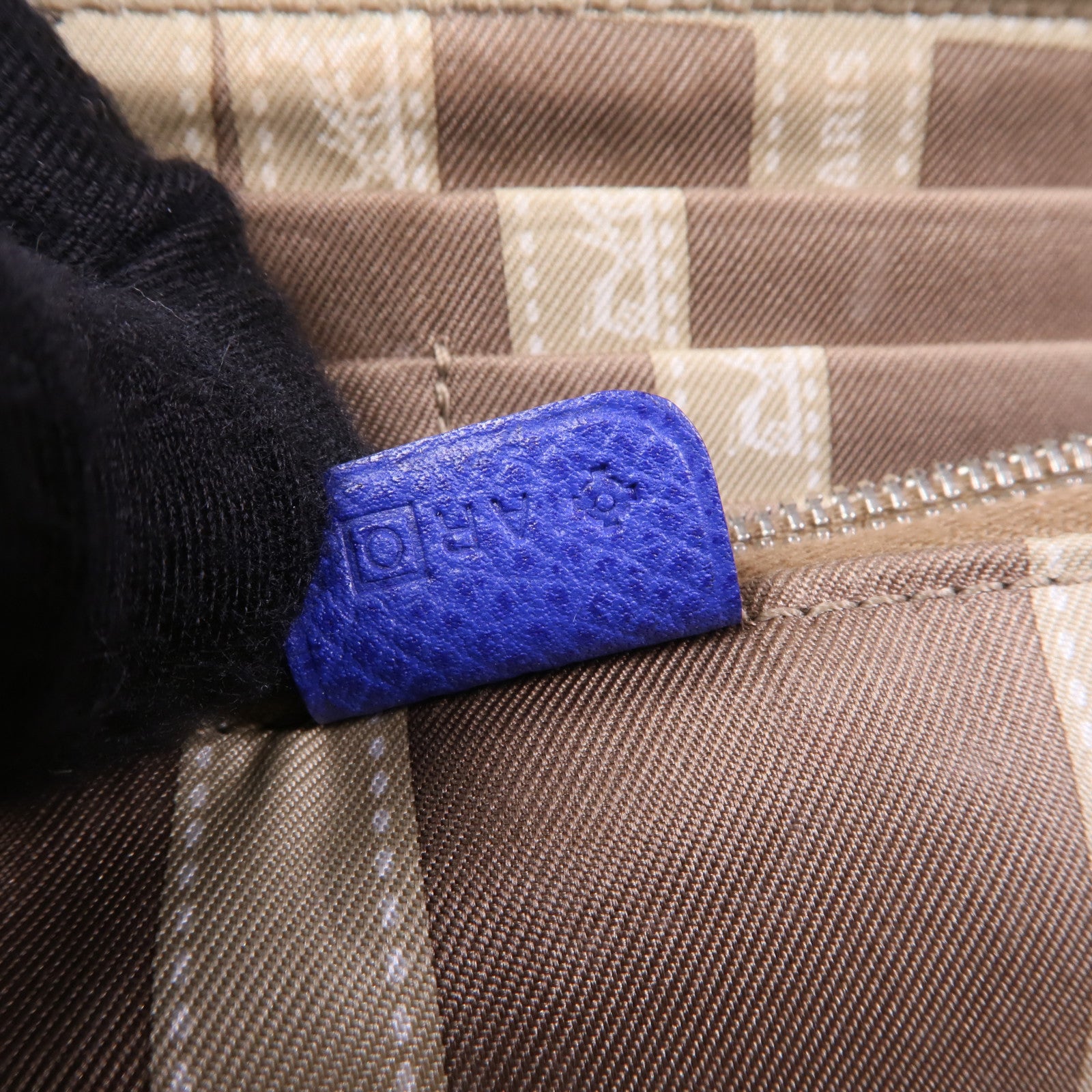 HERMES 【激減優惠】Epsom皮革Silk In Wallet銀扣長錢包Bleu Electrique