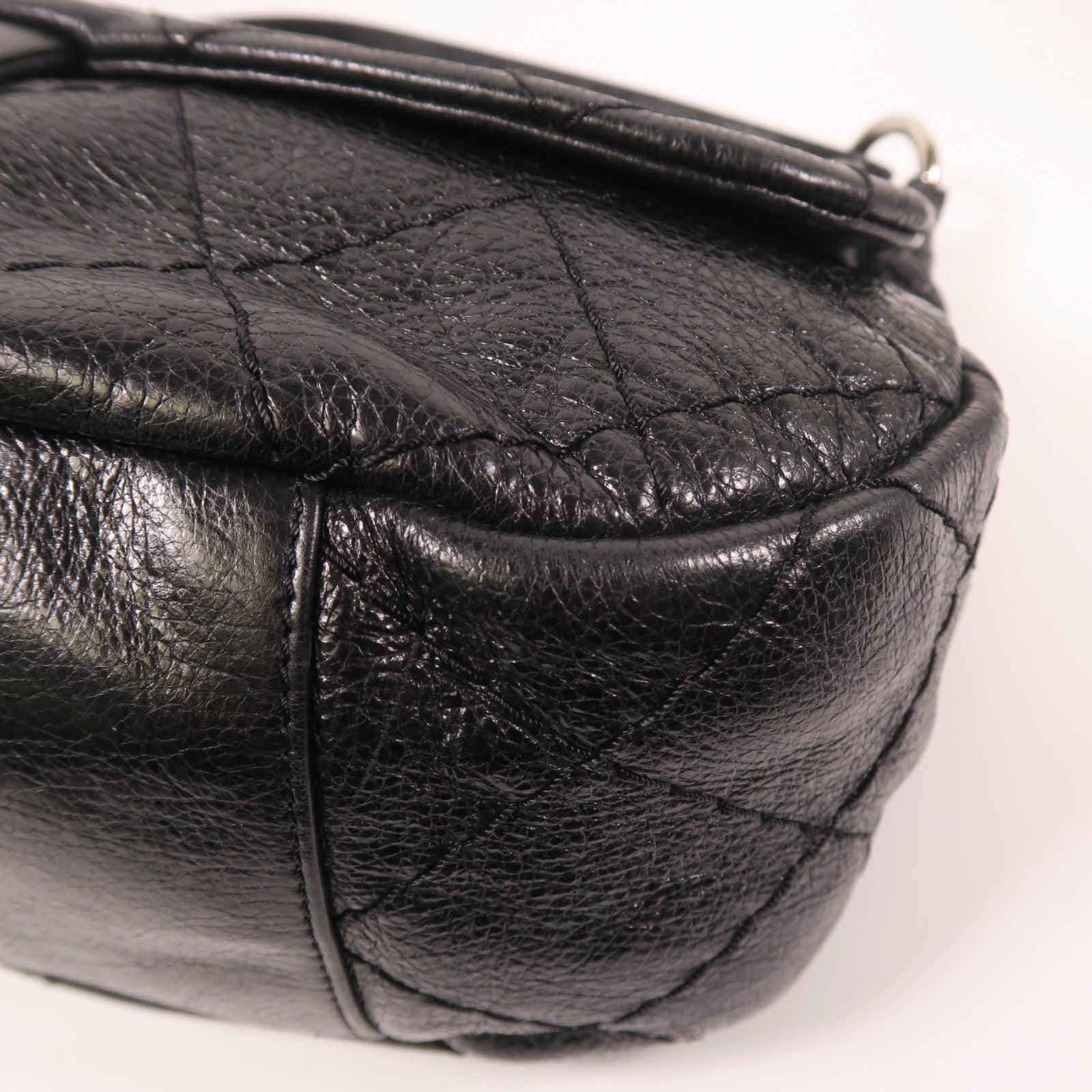 CHANEL 牛皮皮革Shoulder Bag銀扣肩背袋