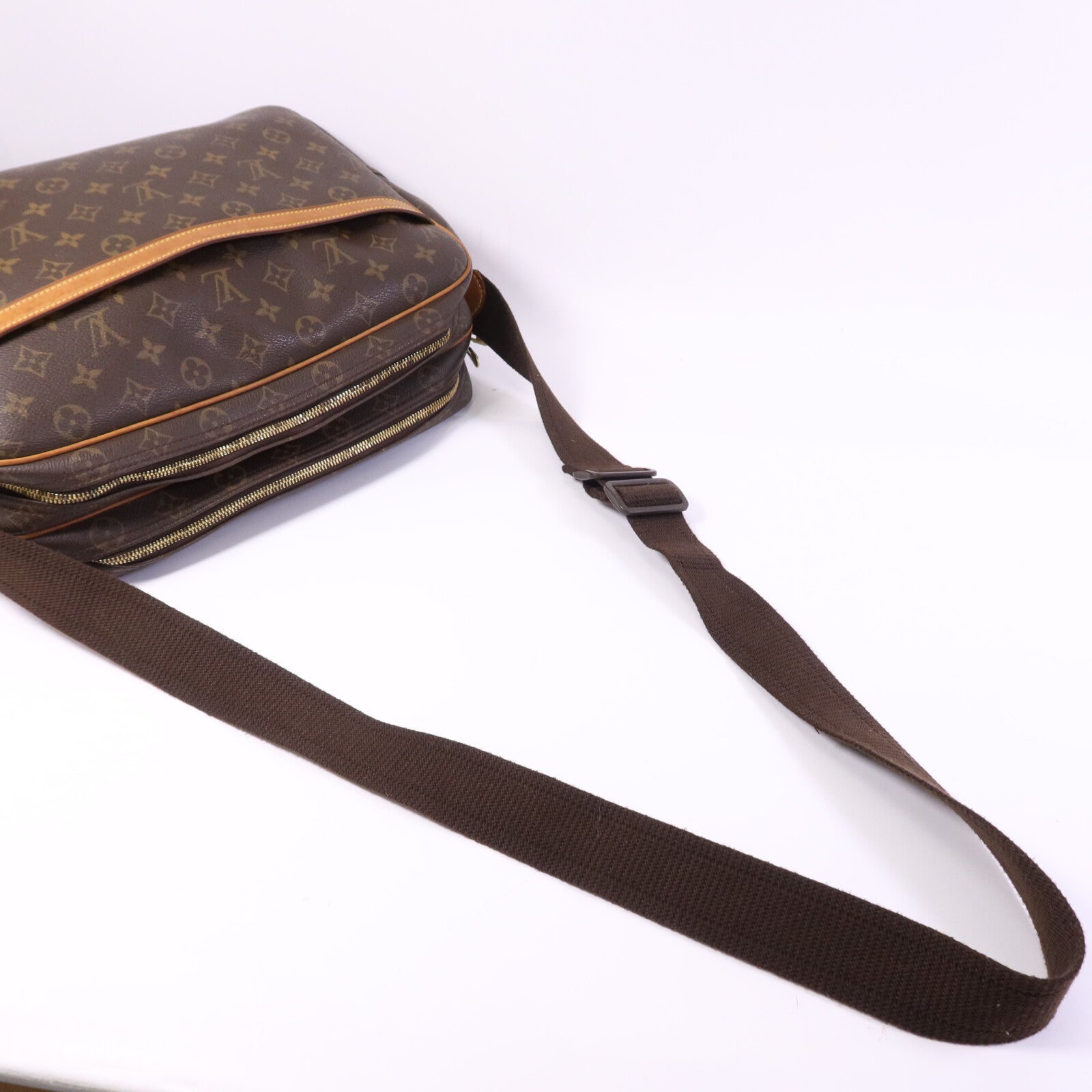 LOUIS VUITTON Monogram Reporter GM金扣肩背袋