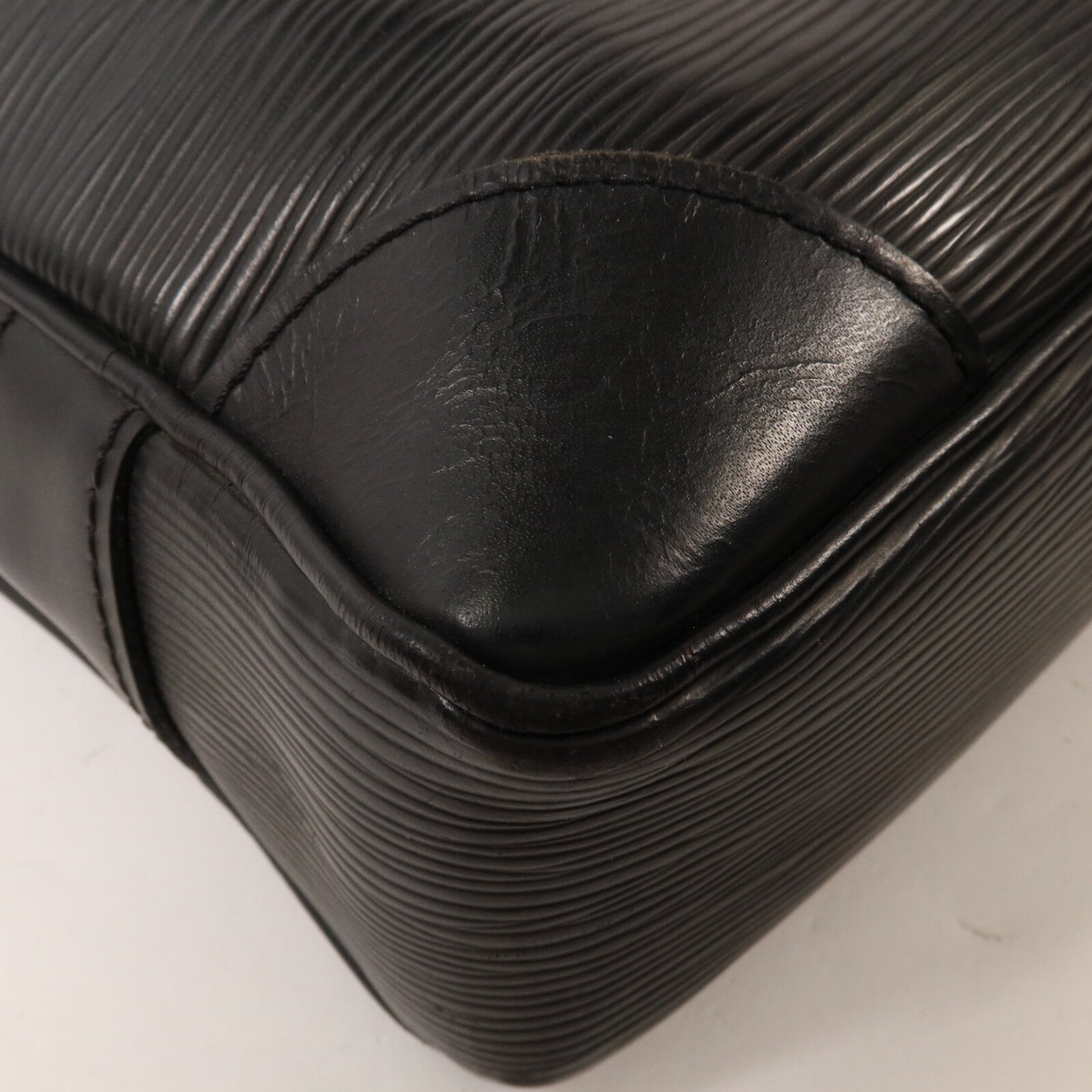 LOUIS VUITTON Epi Porte-Documents Voyage公事包