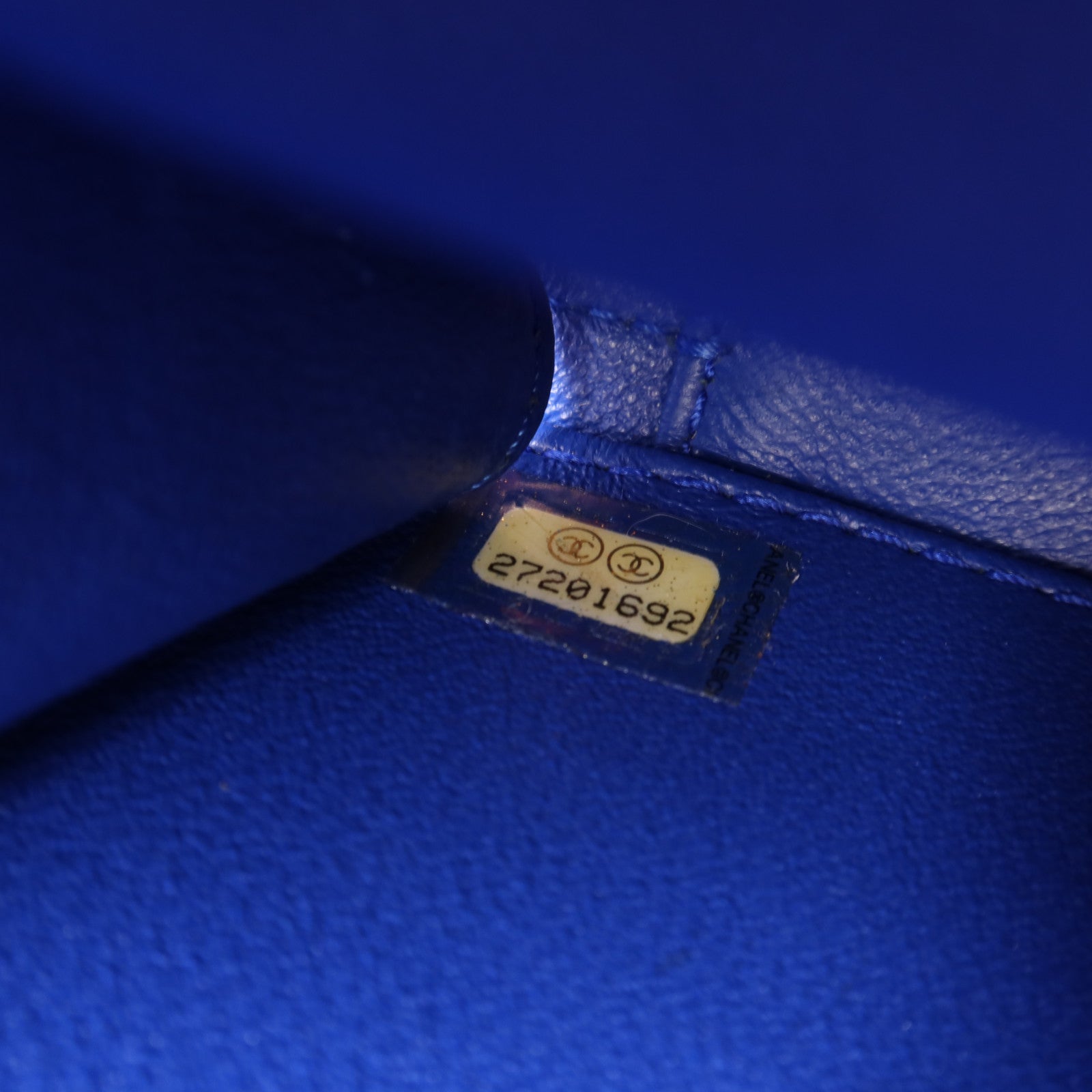 CHANEL 牛皮皮革Filigree Vanity Case Small金扣鏈帶手挽肩背兩用袋