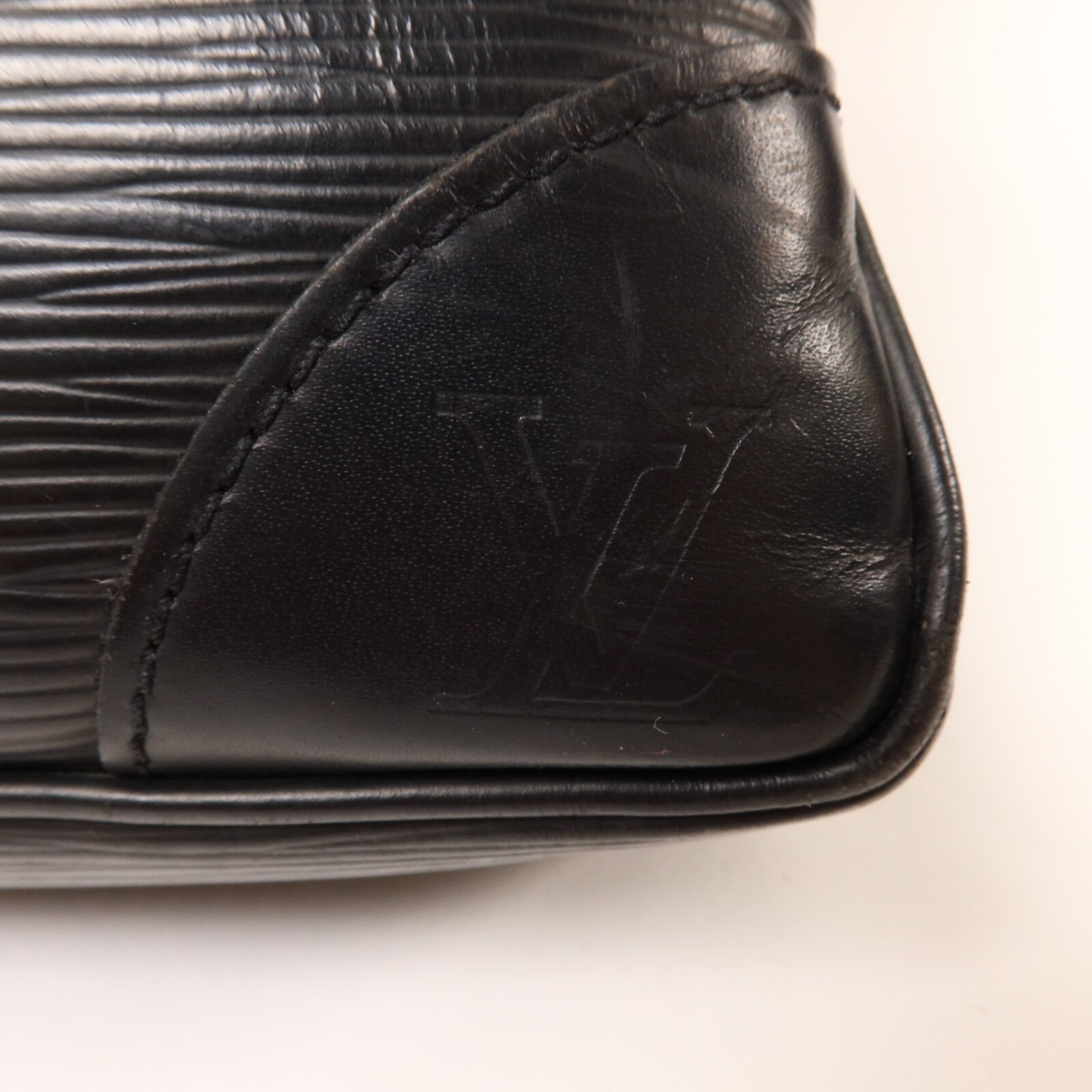 LOUIS VUITTON Epi Porte-Documents Voyage公事包