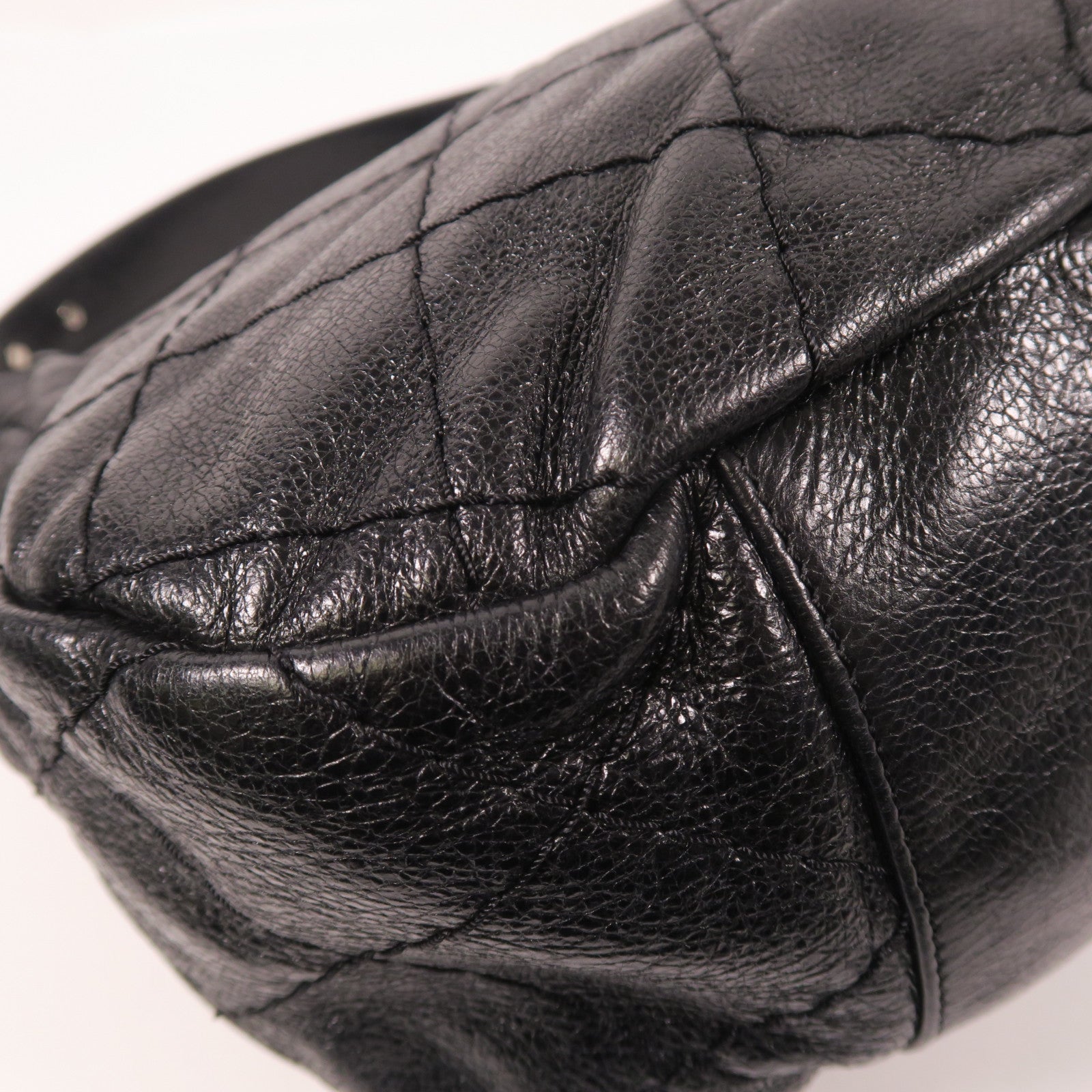 CHANEL 牛皮皮革Shoulder Bag銀扣肩背袋