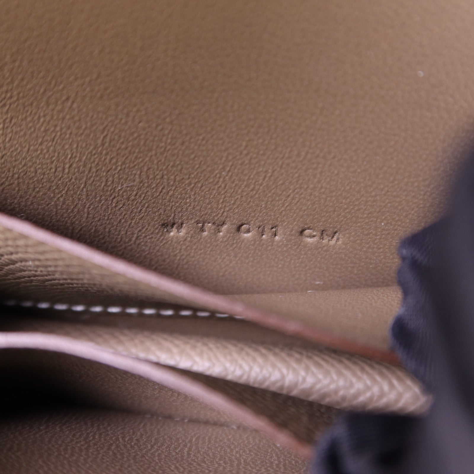 HERMES Epsom皮革Constance Slim金扣錢包Etoupe