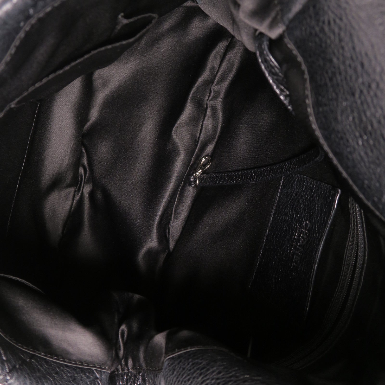 CHANEL 牛皮皮革Shoulder Bag銀扣肩背袋