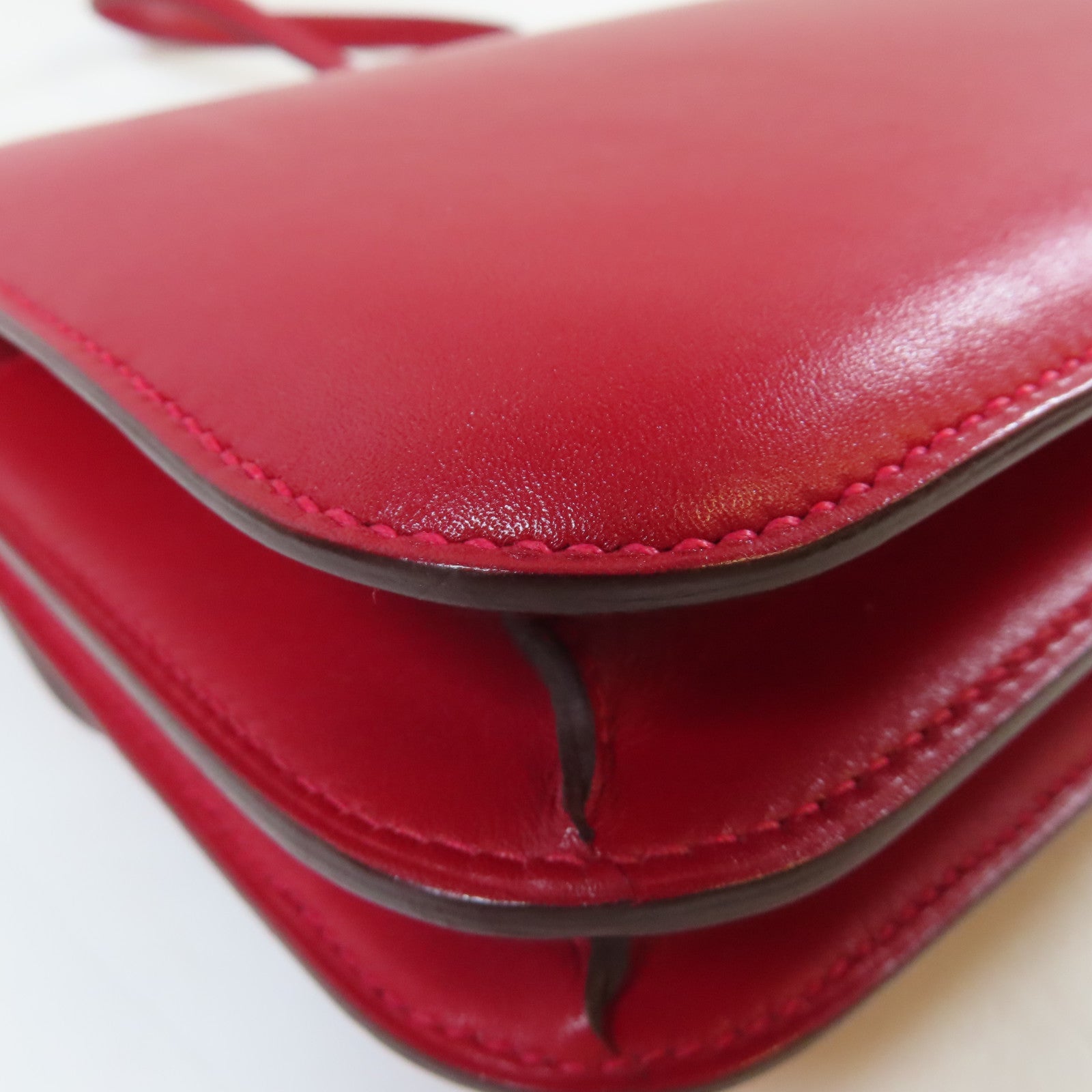 HERMES 【激減優惠】Swift皮革Constance Mini銀扣肩背袋Rouge/紅色