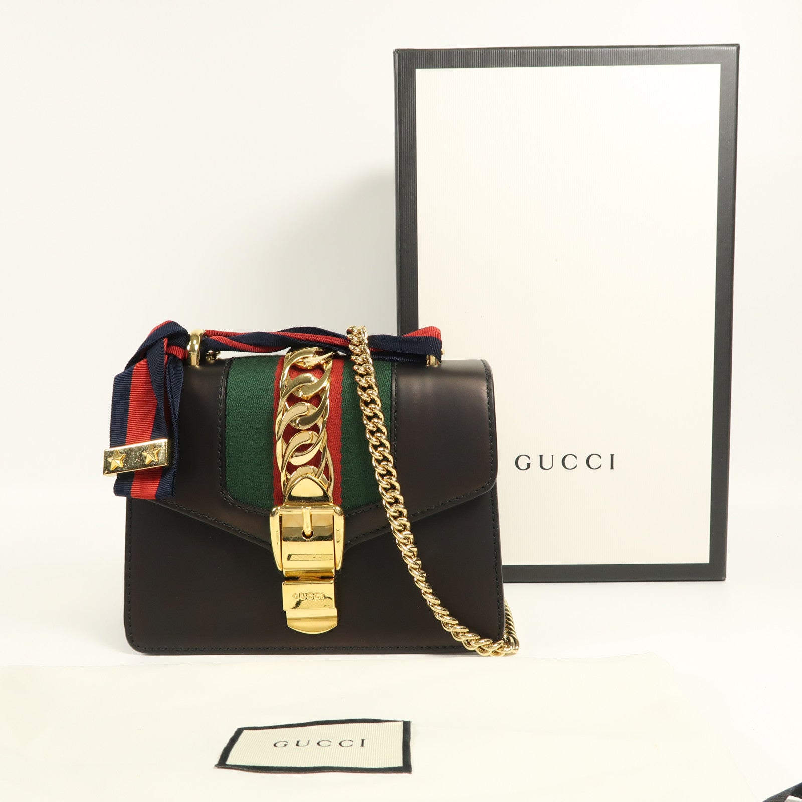 GUCCI 牛皮皮革Sylvie Mini Bag金扣鏈帶肩背袋
