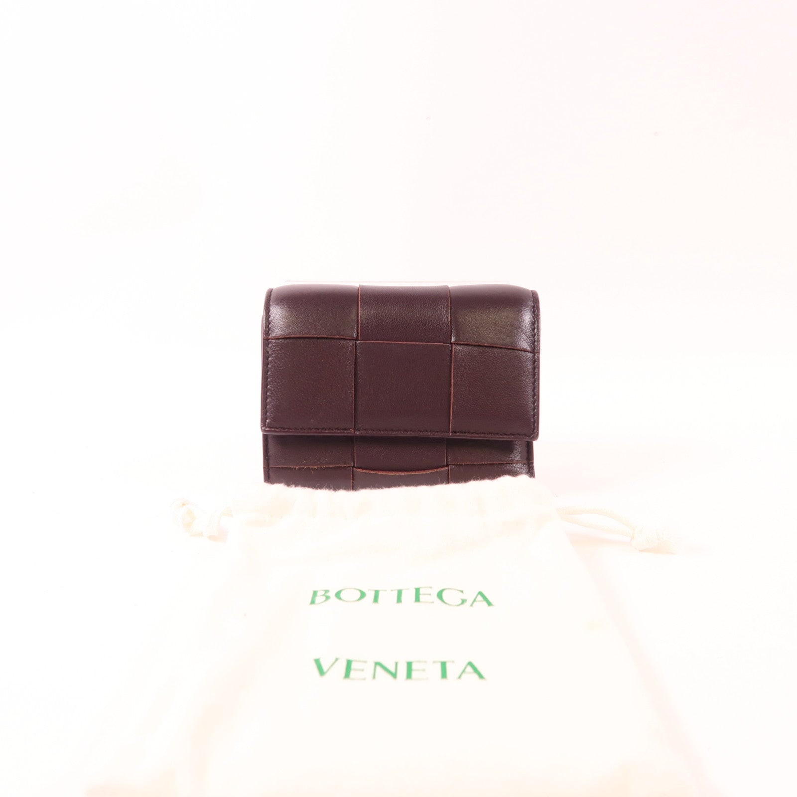 BOTTEGA VENETA 牛皮皮革Trifold Wallet金扣錢包