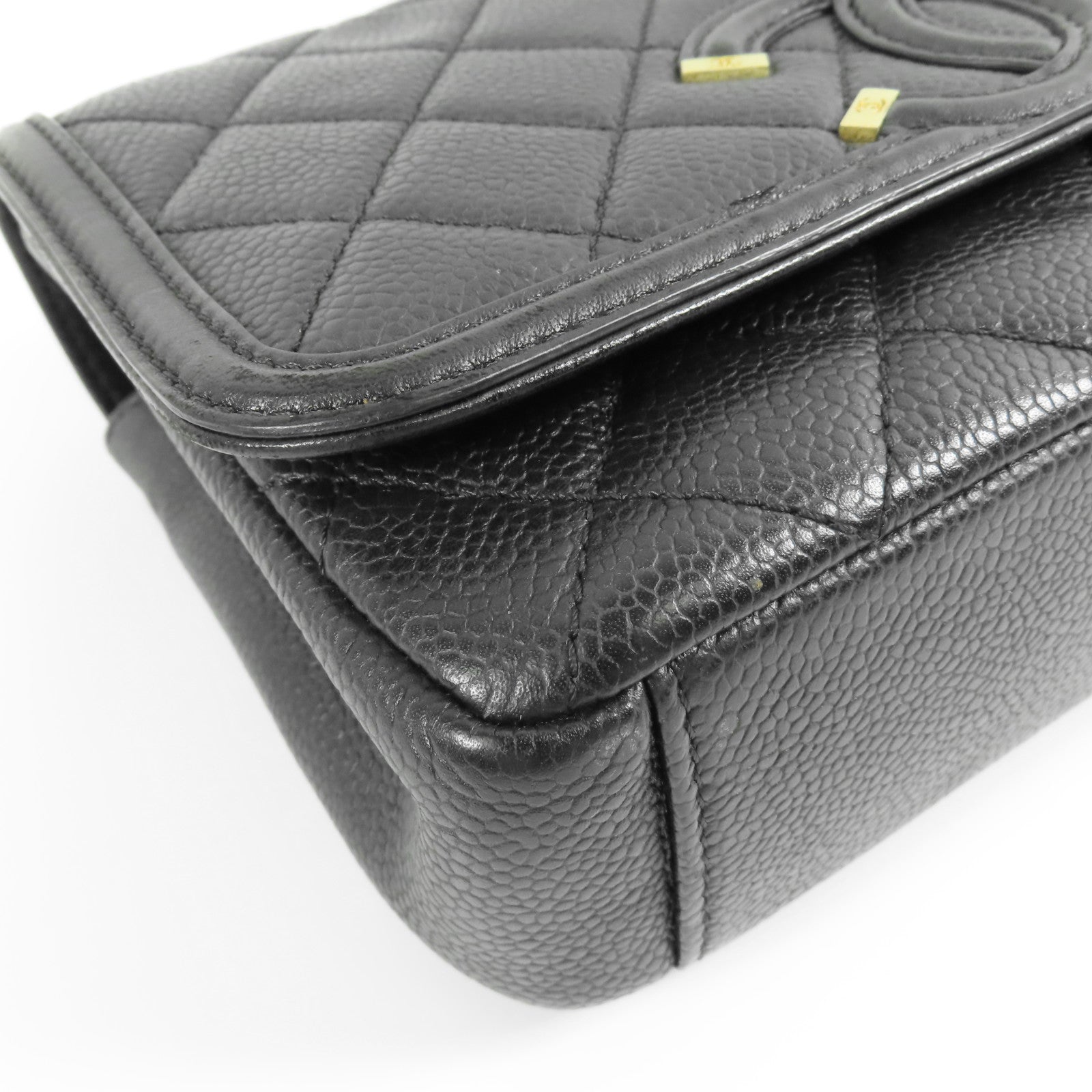 CHANEL 牛皮皮革CC Filigree金扣肩背袋