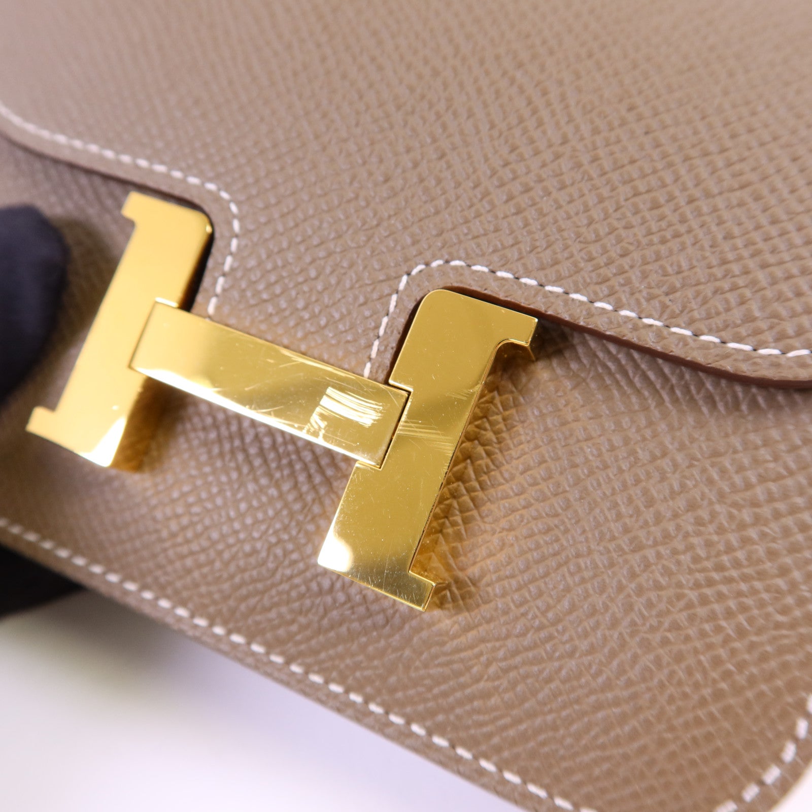 HERMES Epsom皮革Constance Slim金扣錢包Etoupe