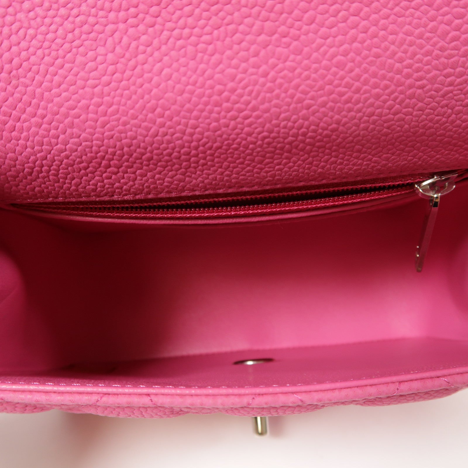 CHANEL 牛皮皮革Mini Classic 17銀扣鏈帶肩背袋