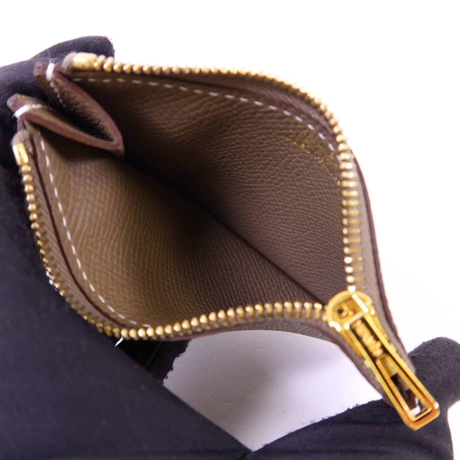 HERMES Epsom皮革Constance Slim金扣錢包Etoupe