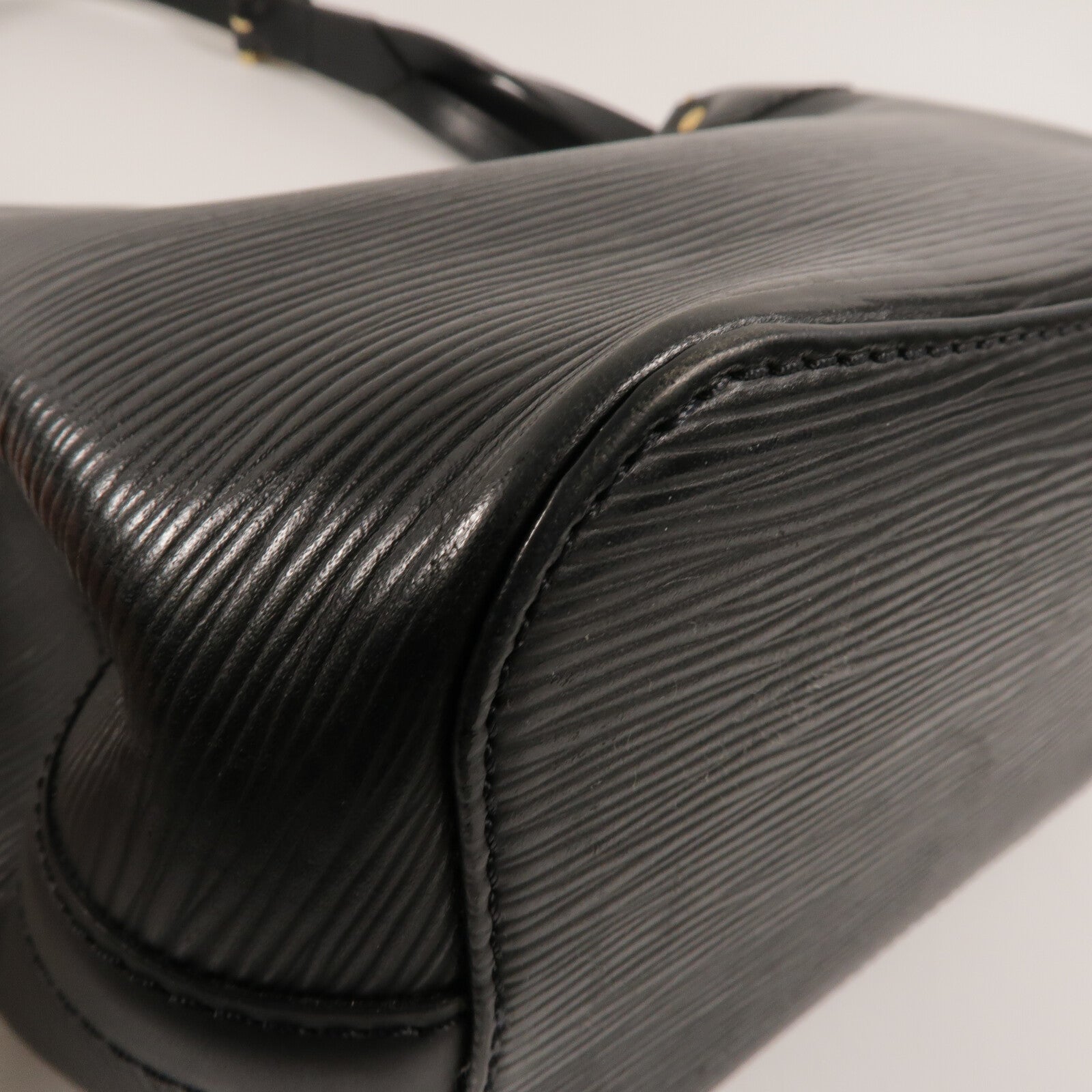 LOUIS VUITTON Epi Mandara PM肩背袋