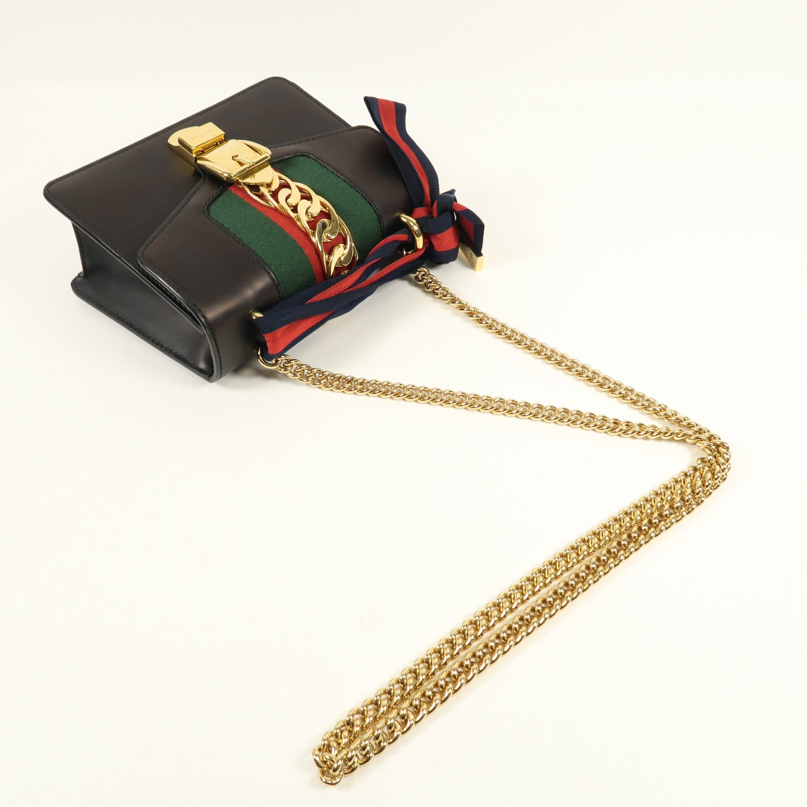 GUCCI 牛皮皮革Sylvie Mini Bag金扣鏈帶肩背袋