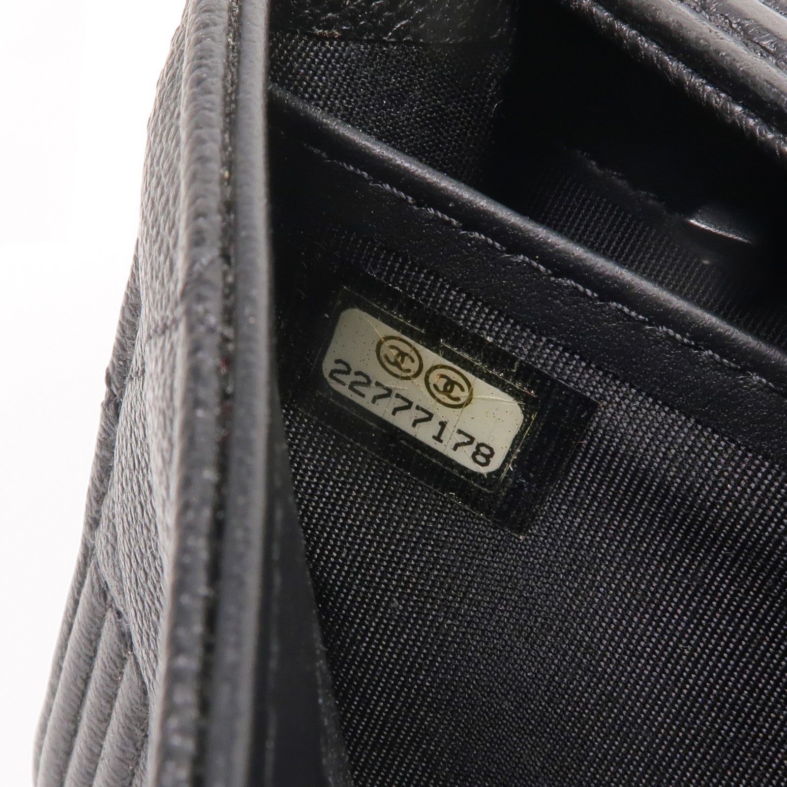 CHANEL 牛皮皮革Boy Long Wallet金扣長錢包