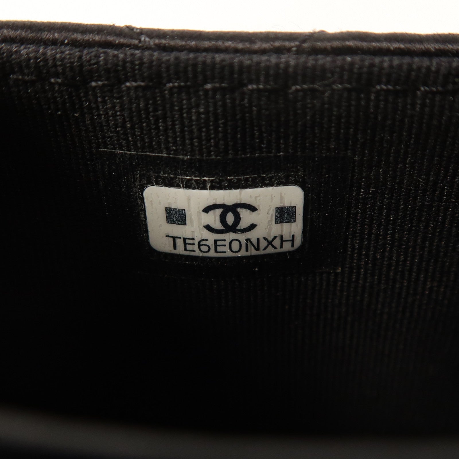 CHANEL Satin Chain Shoulder金扣鏈帶肩背袋