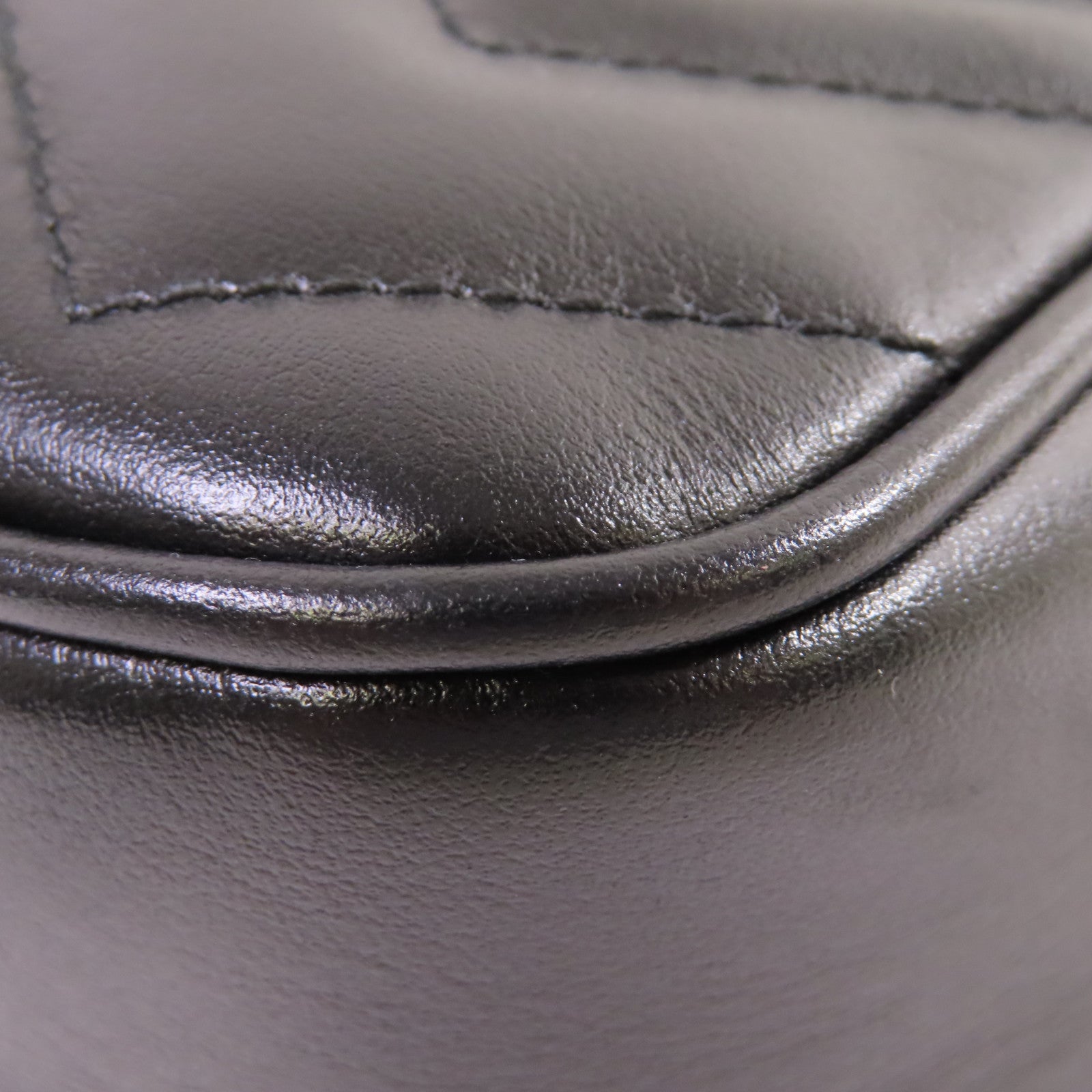 GUCCI 【激減優惠】牛皮皮革GG Marmont Shoulder Bag金扣肩背袋黑色