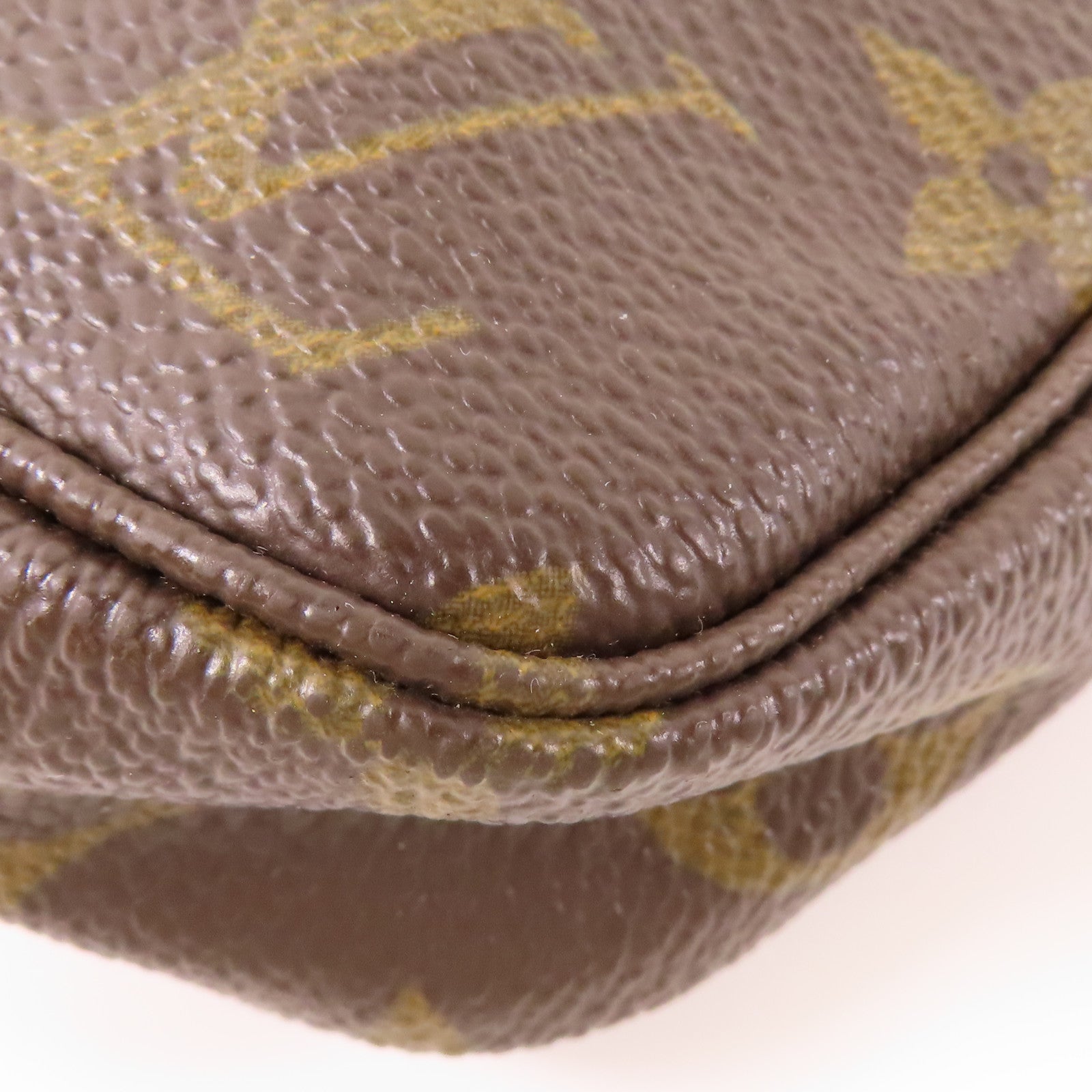 LOUIS VUITTON Monogram Pochette Accessoires金扣手拿包