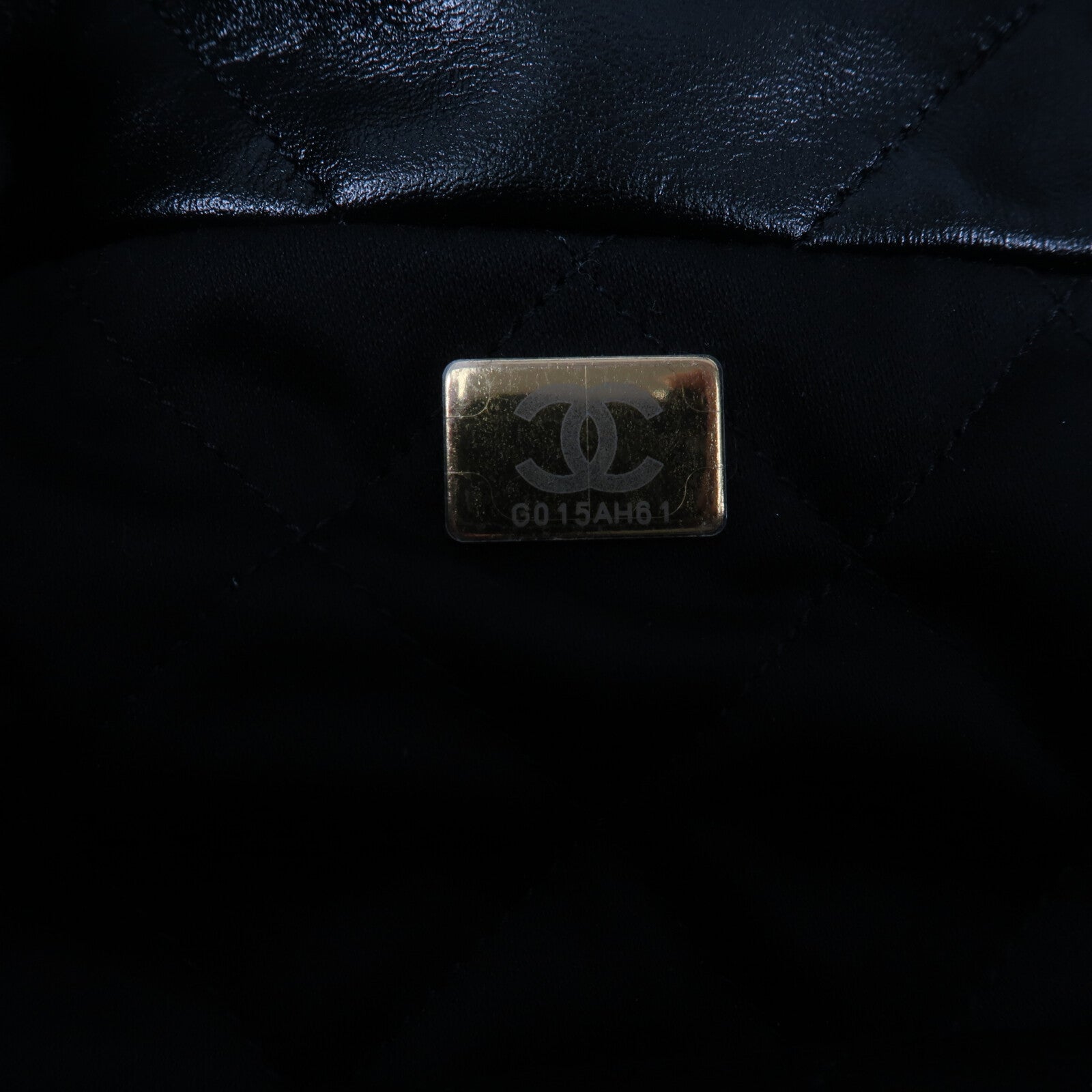 CHANEL 牛皮皮革Chanel 22 Small鏈帶肩背袋