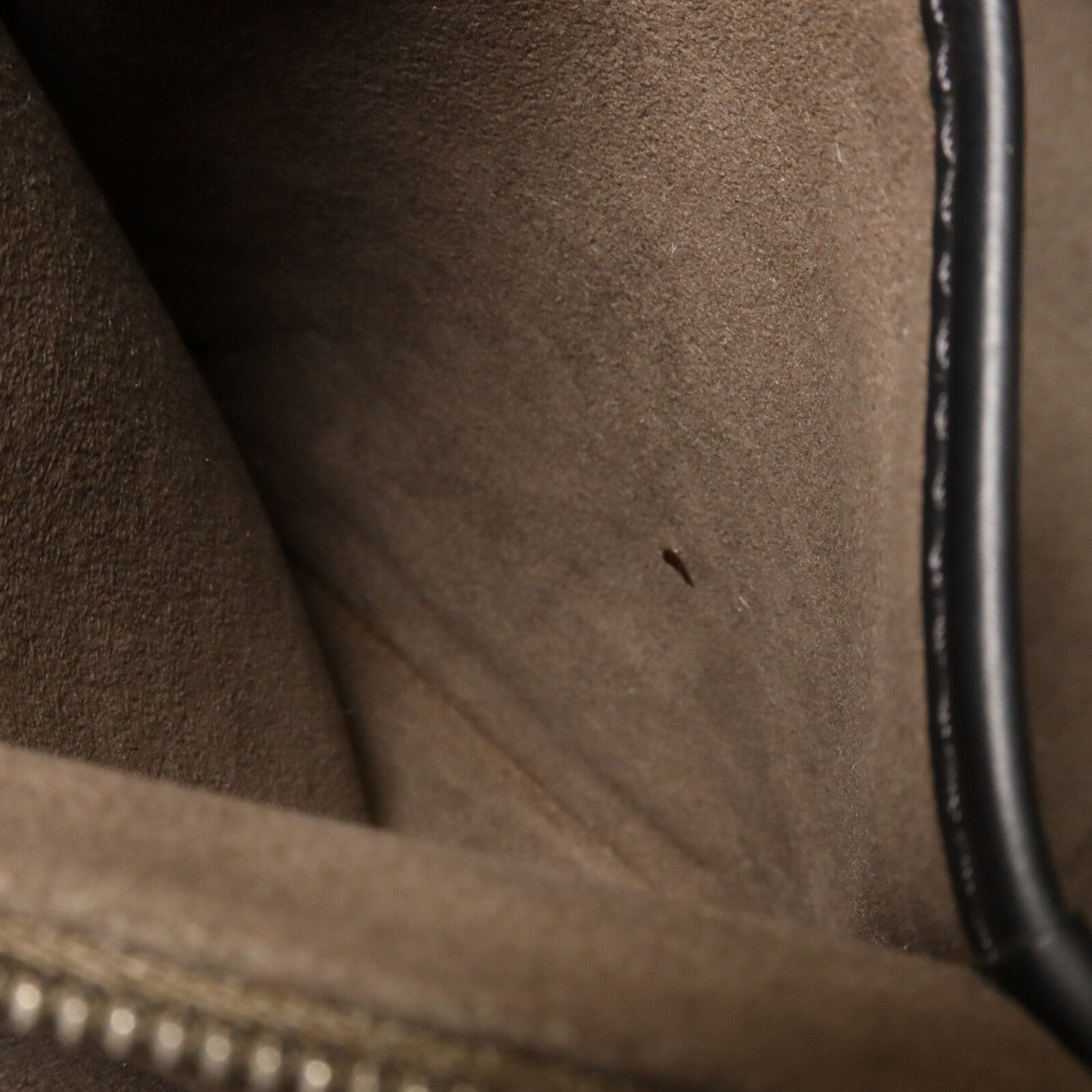 LOUIS VUITTON Epi Porte-Documents Voyage公事包